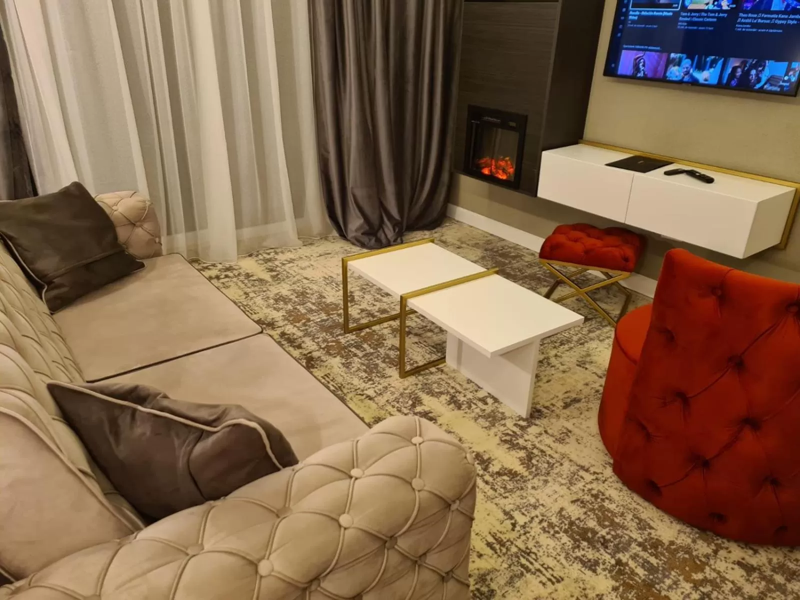 Communal lounge/ TV room in Elexus Predeal