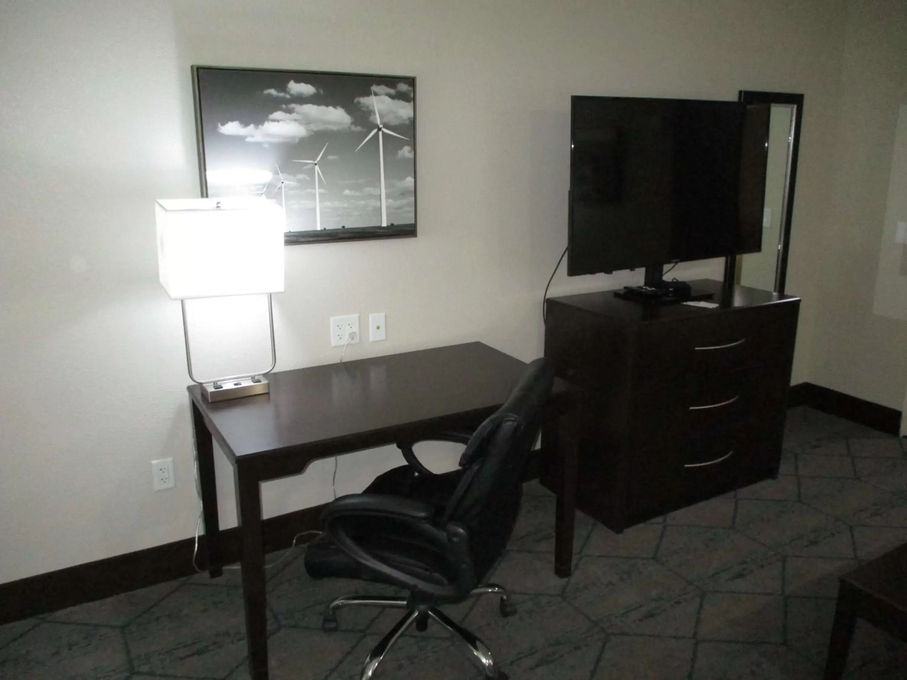 Photo of the whole room, TV/Entertainment Center in Best Western Plus McPherson