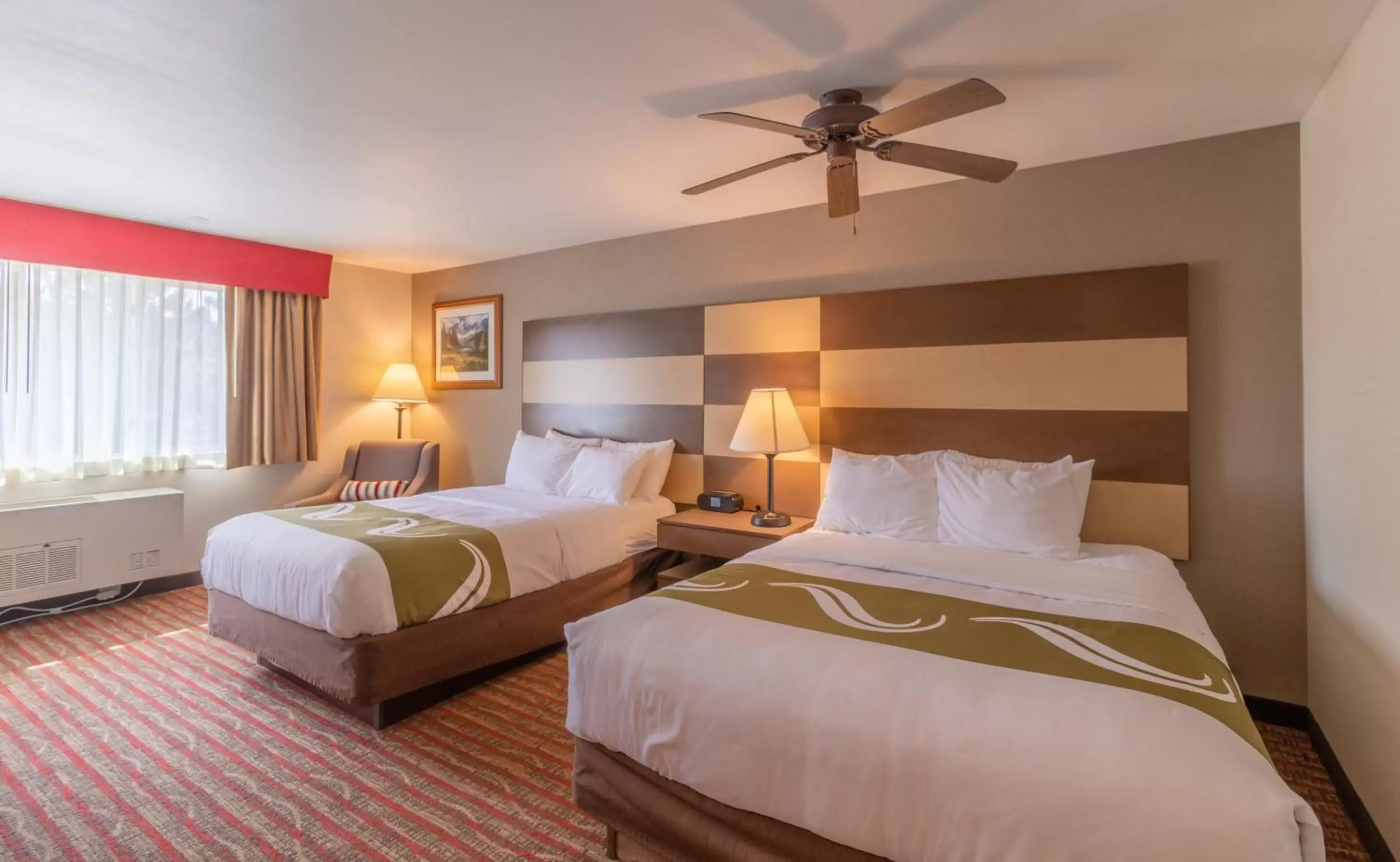 Queen Room with Two Queen Beds in Quality Inn near Rocky Mountain National Park