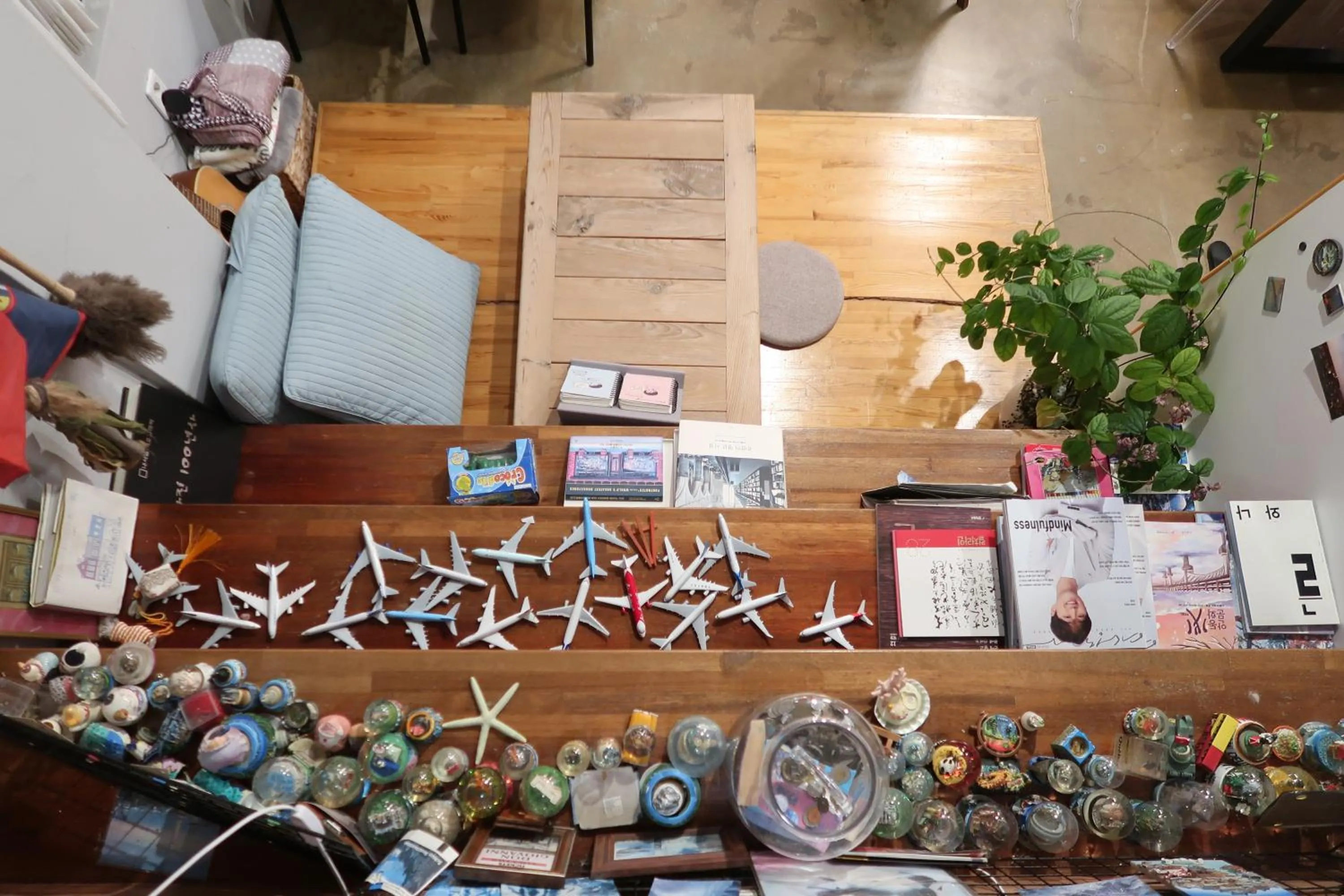 Library in Andong Poong-gyung HOSTEL n LIBRARY