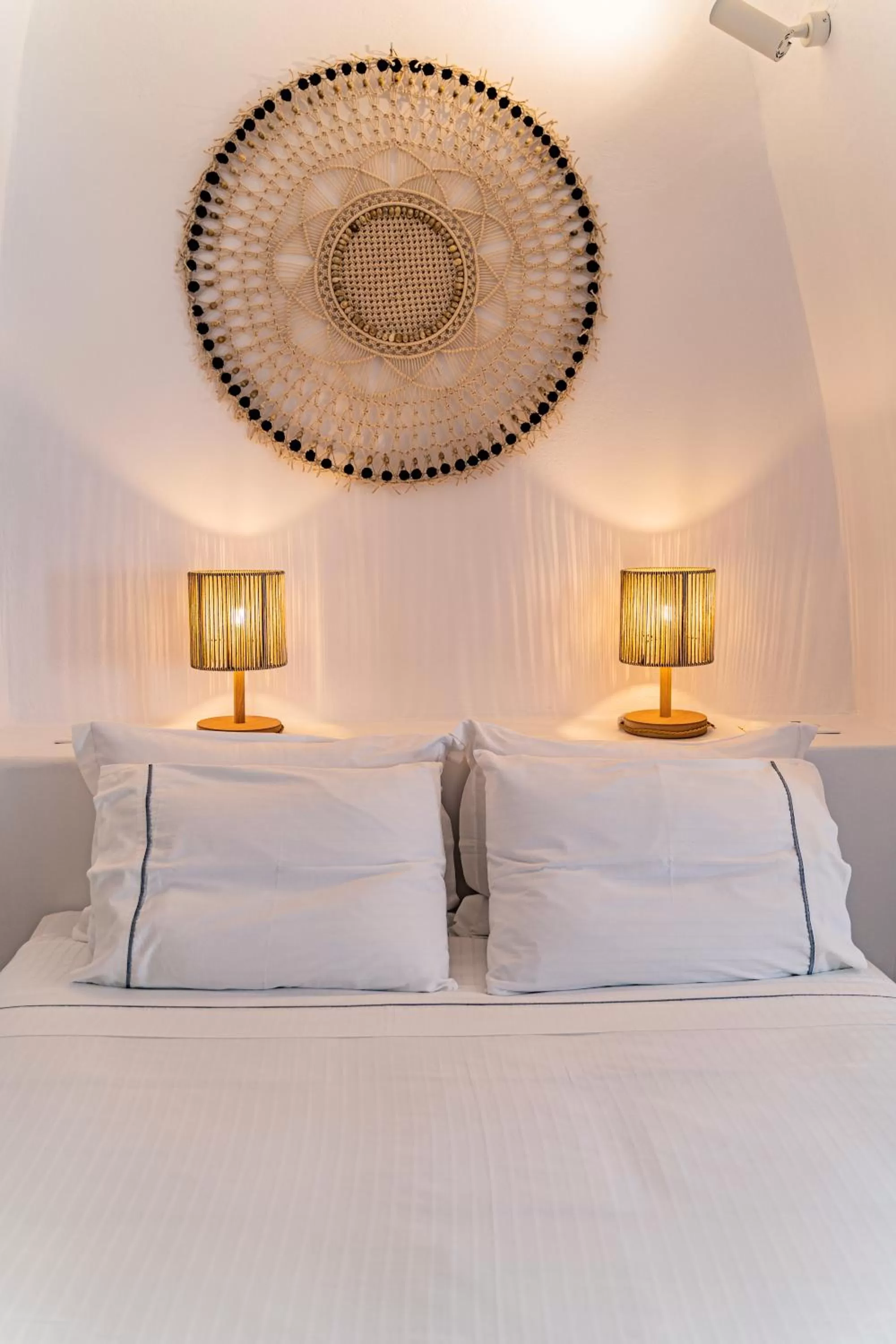 Bed in Eternity Suites Santorini