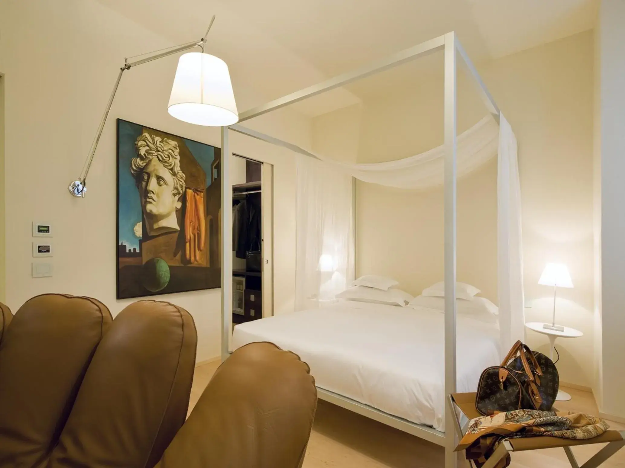 Bed in Petronilla - Hotel In Bergamo