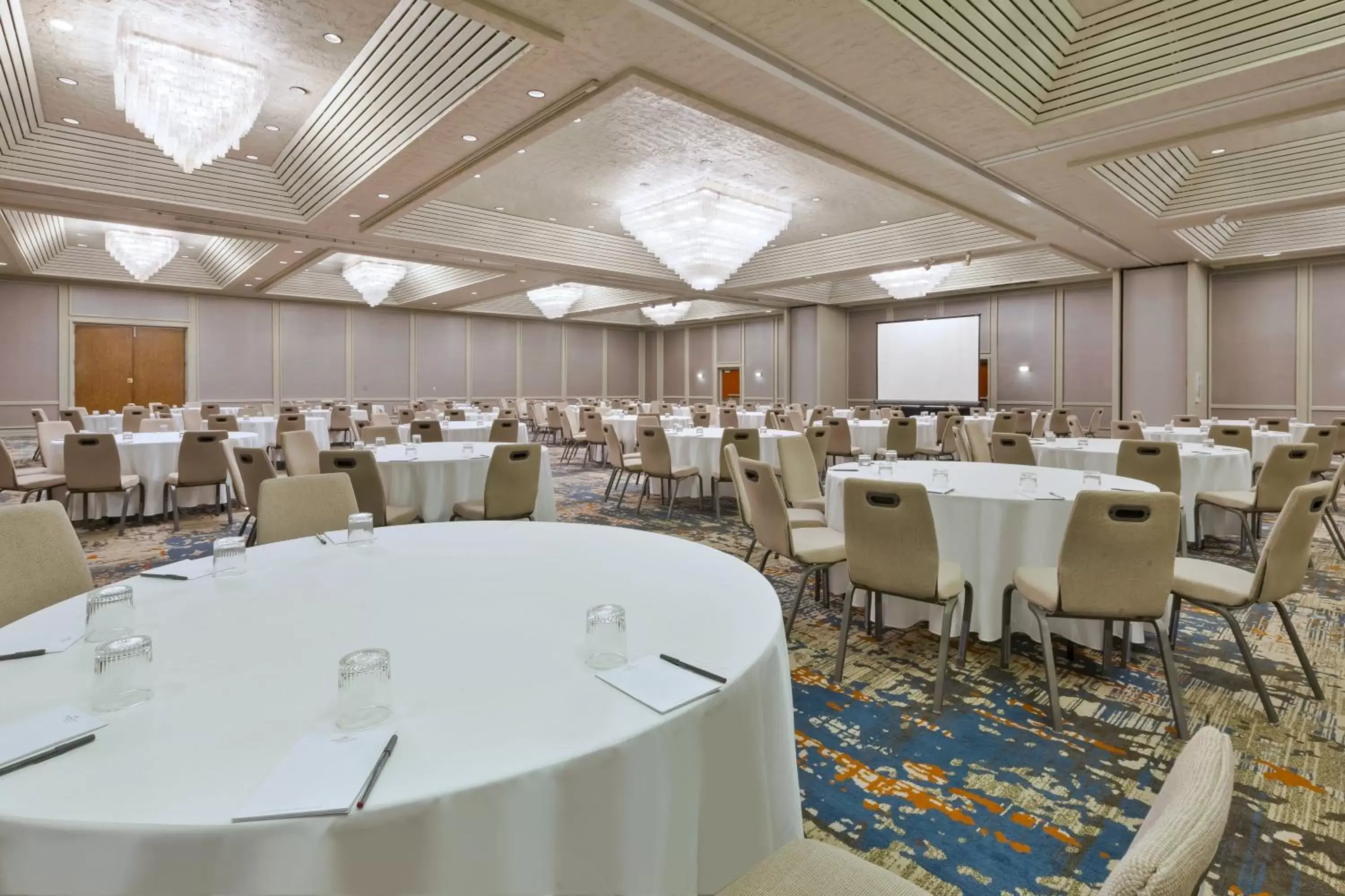 Banquet/Function facilities, Banquet Facilities in Crowne Plaza Columbus North - Worthington, an IHG Hotel