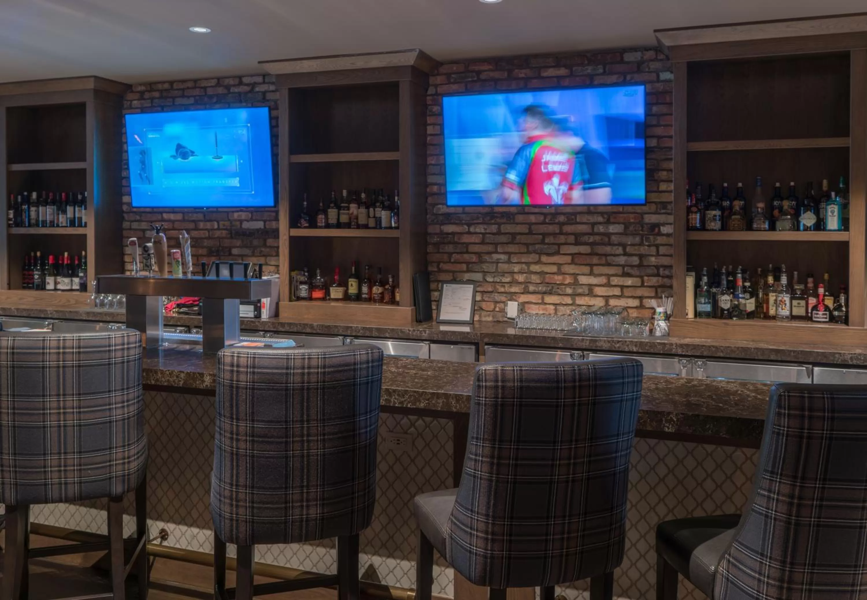 Restaurant/places to eat in The Malcolm Hotel