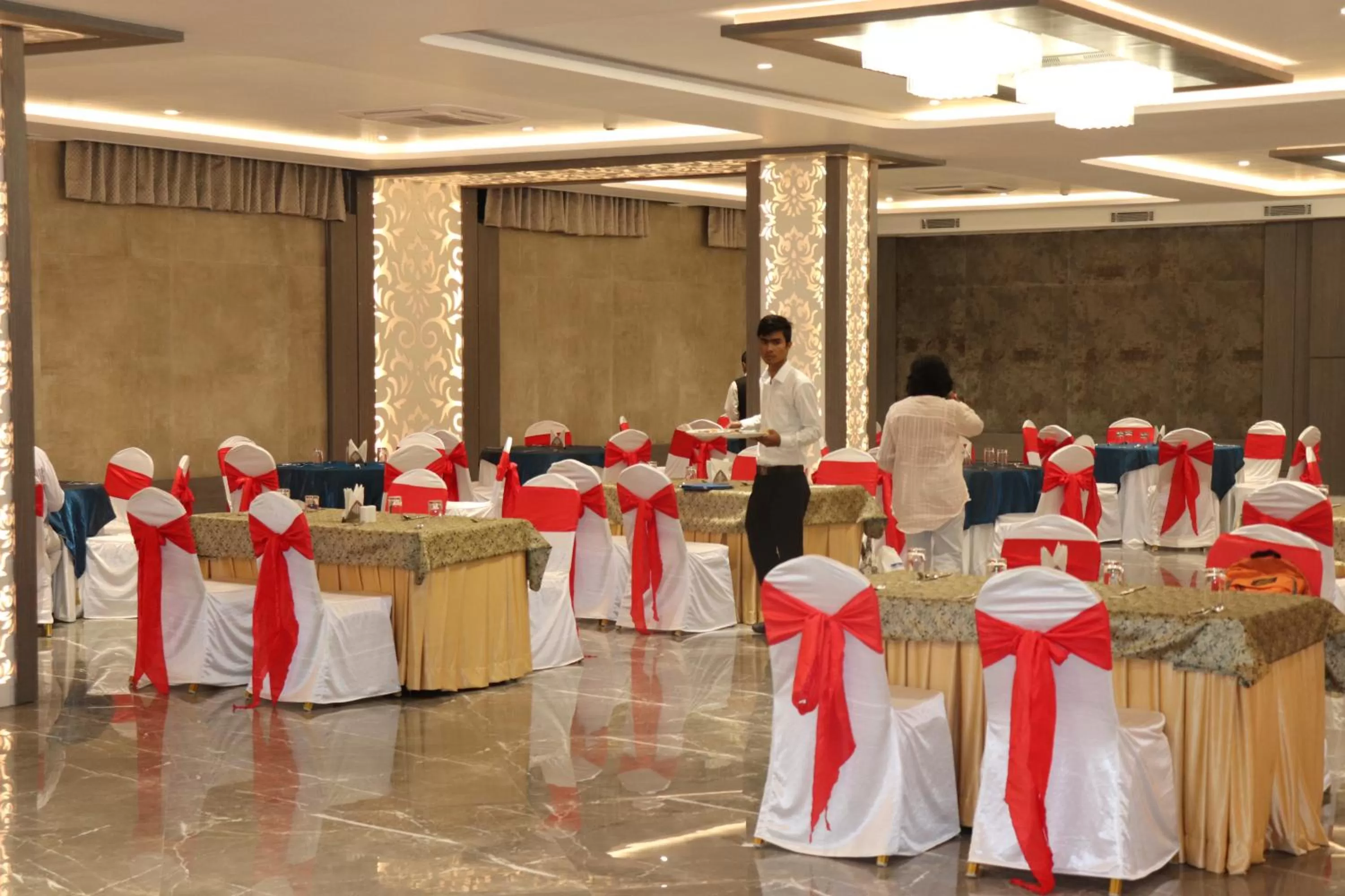 Dhamma Grand Hotel Resort