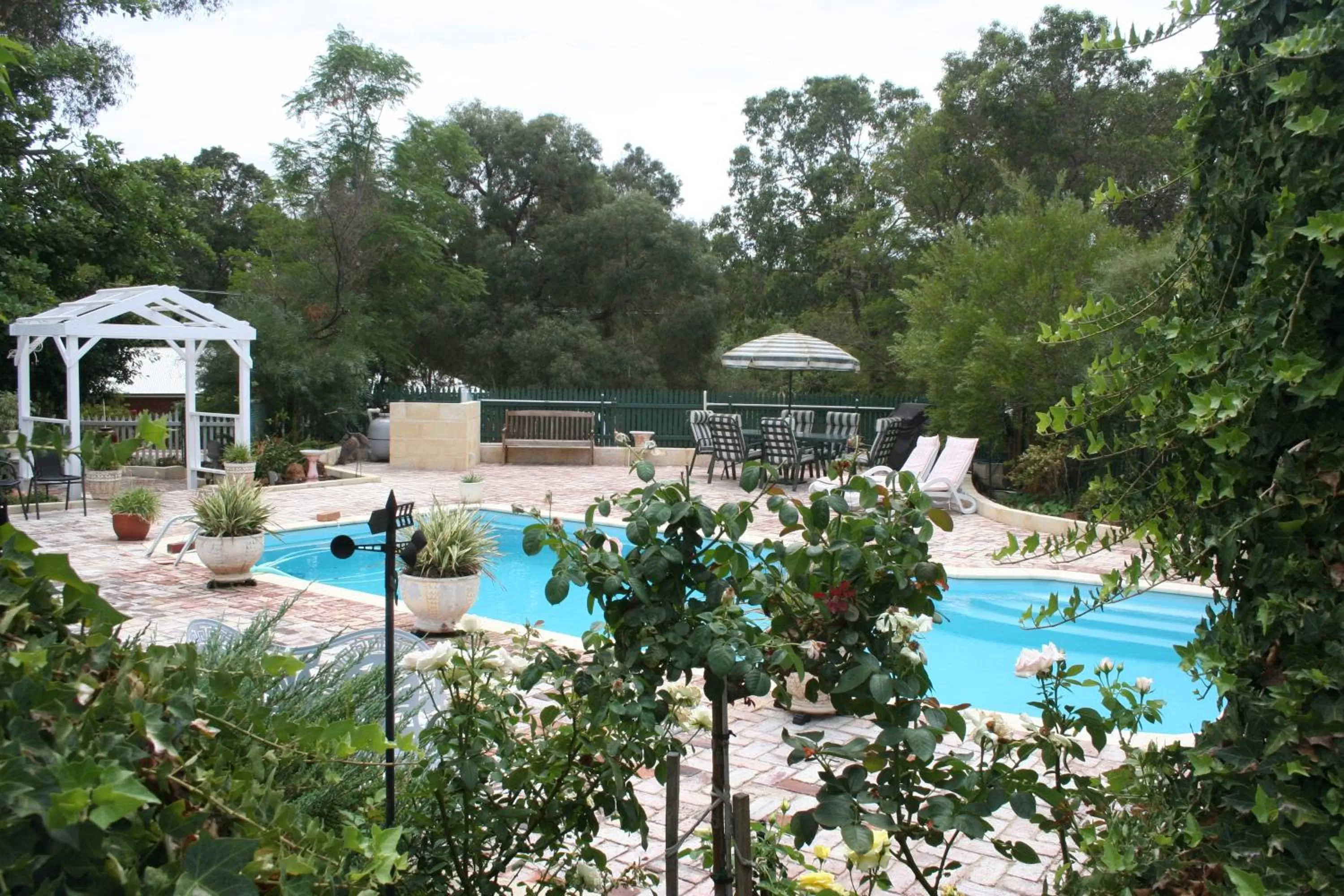 Swimming pool in Rosebridge House Bed & Breakfast Adult Retreat