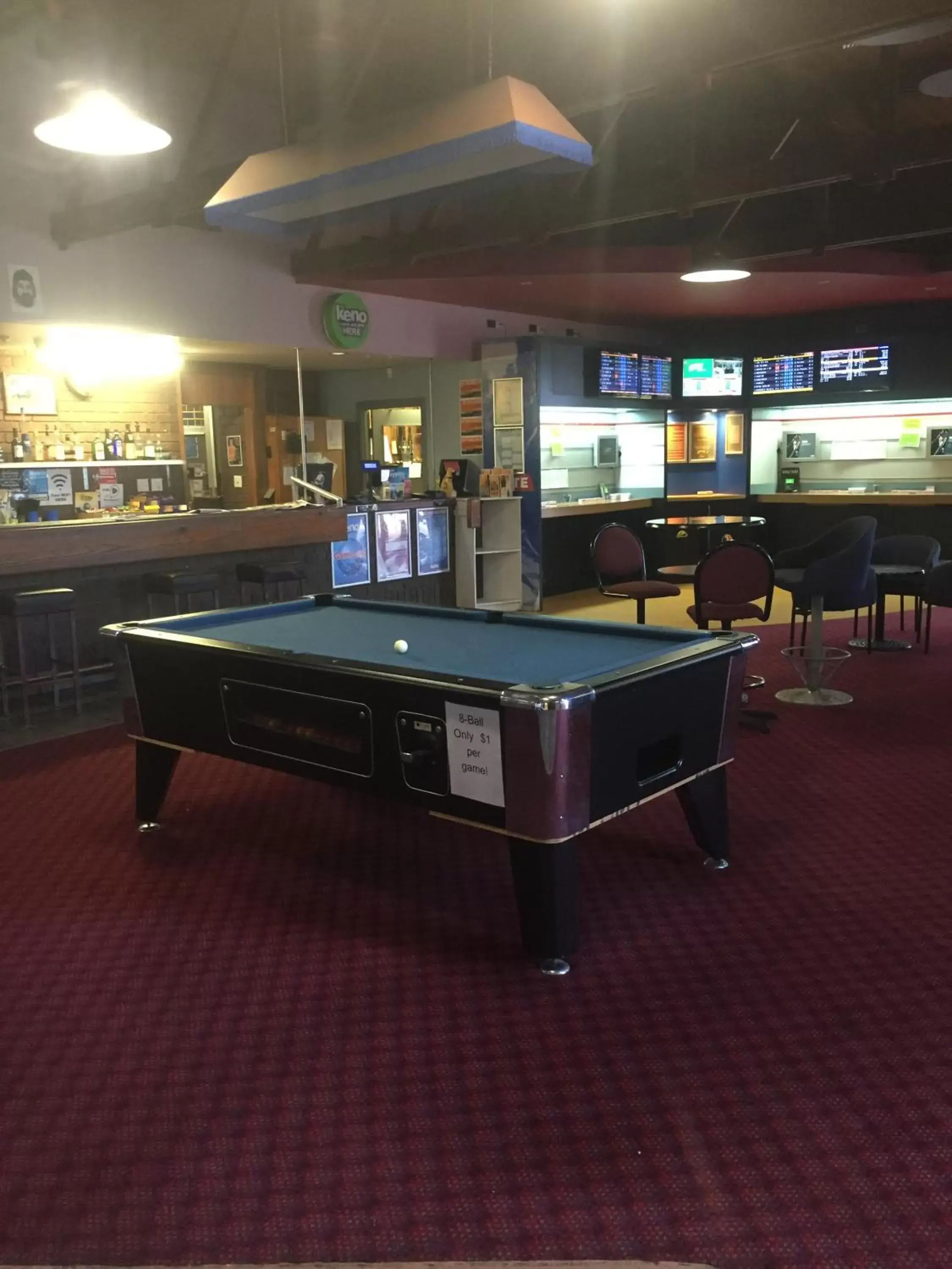 Lounge or bar, Billiards in Seabrook Hotel