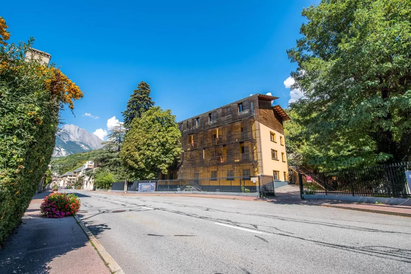 Breakfast, Property Building in Hôtel Le Marintan