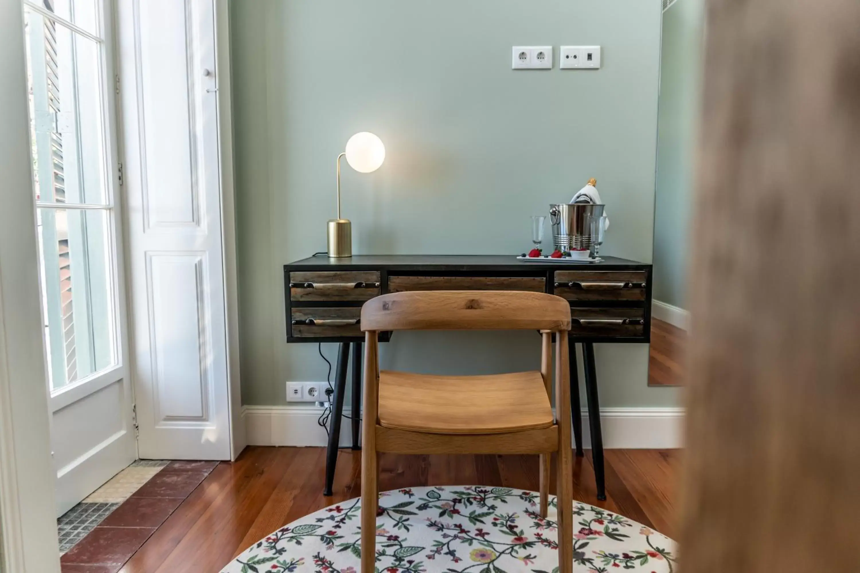 Seating area in 1905 Zino's Palace Seating area in 1905 Zino's Palace