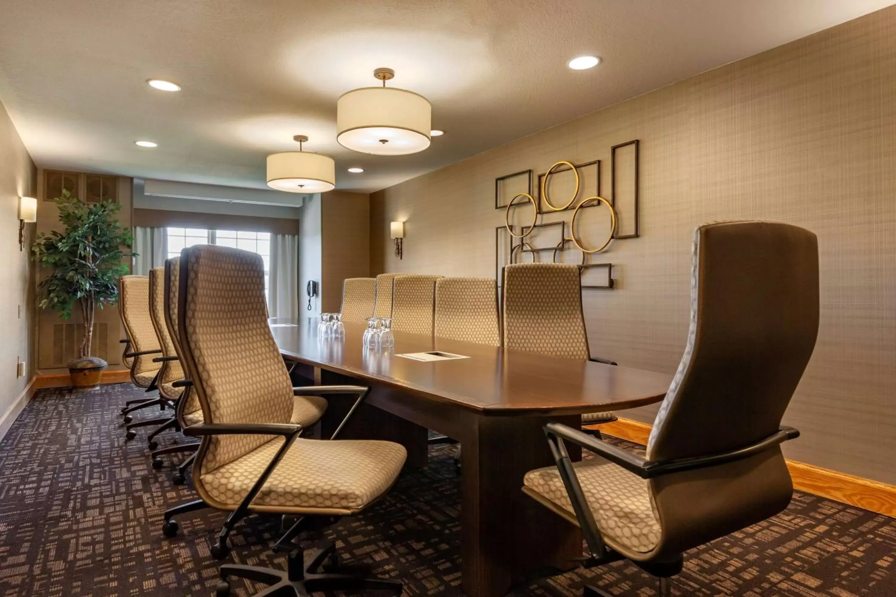 Meeting/conference room in Best Western Premier Bridgewood Hotel Resort