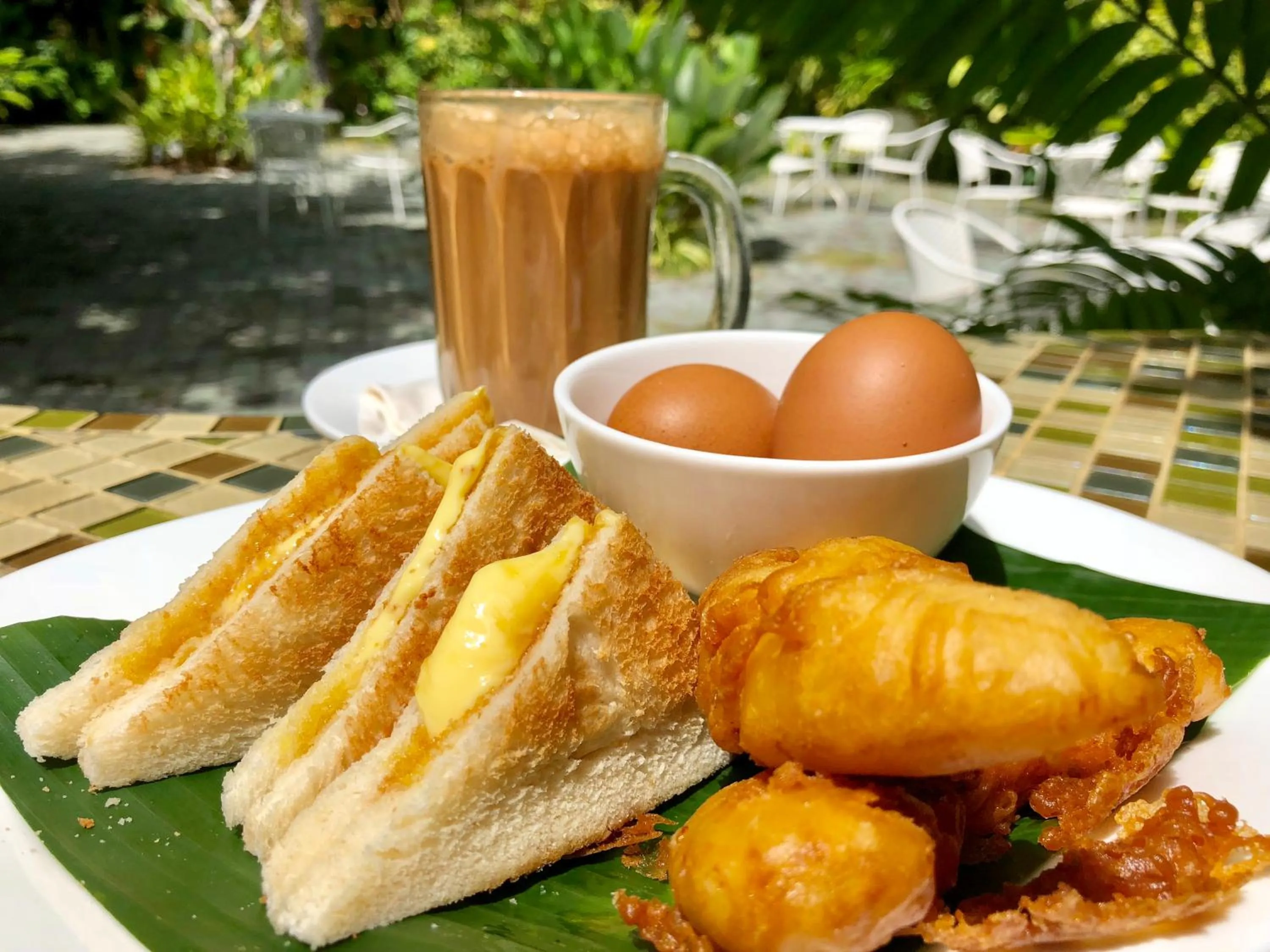 Food and drinks in Palm Beach Resort & SPA