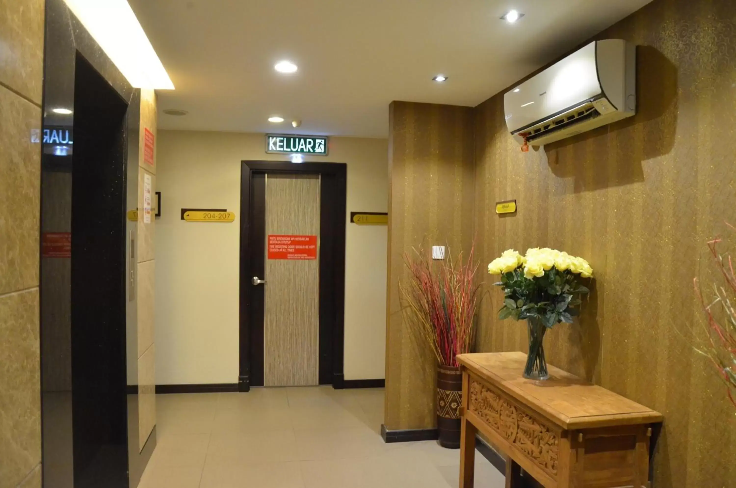 Lobby or reception, Lobby/Reception in Super OYO 985 Hotel Nur