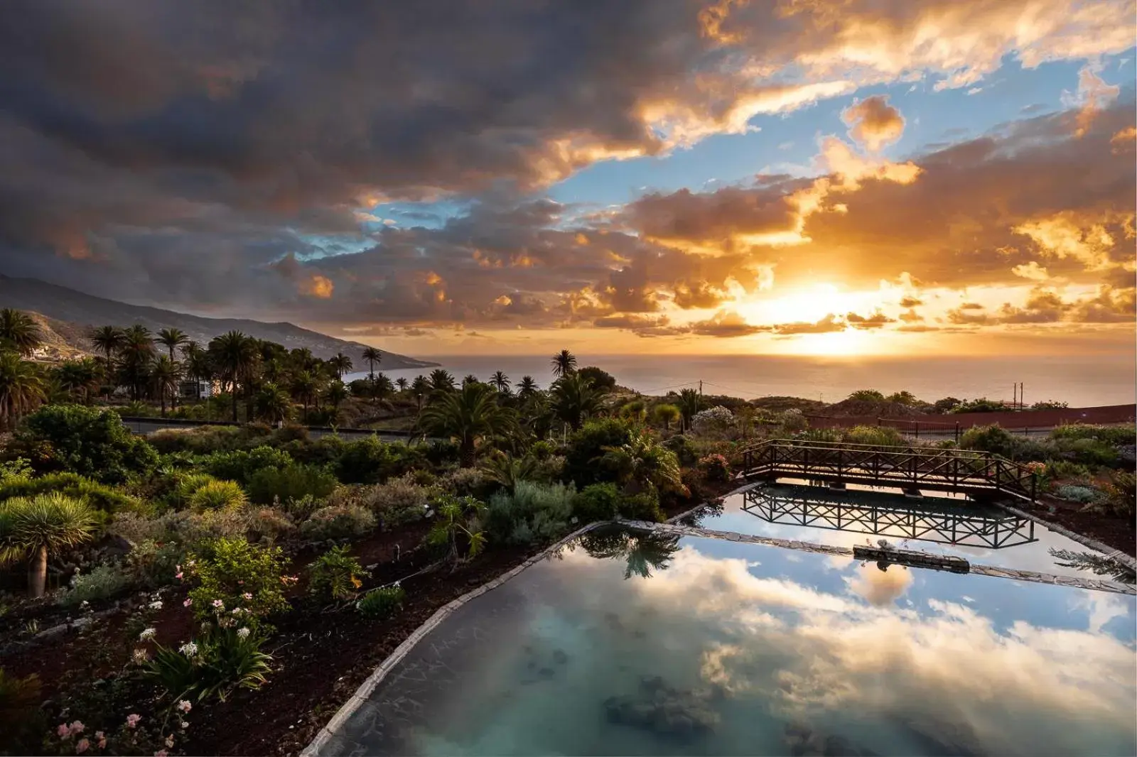 Garden, Pool View in Parador de La Palma