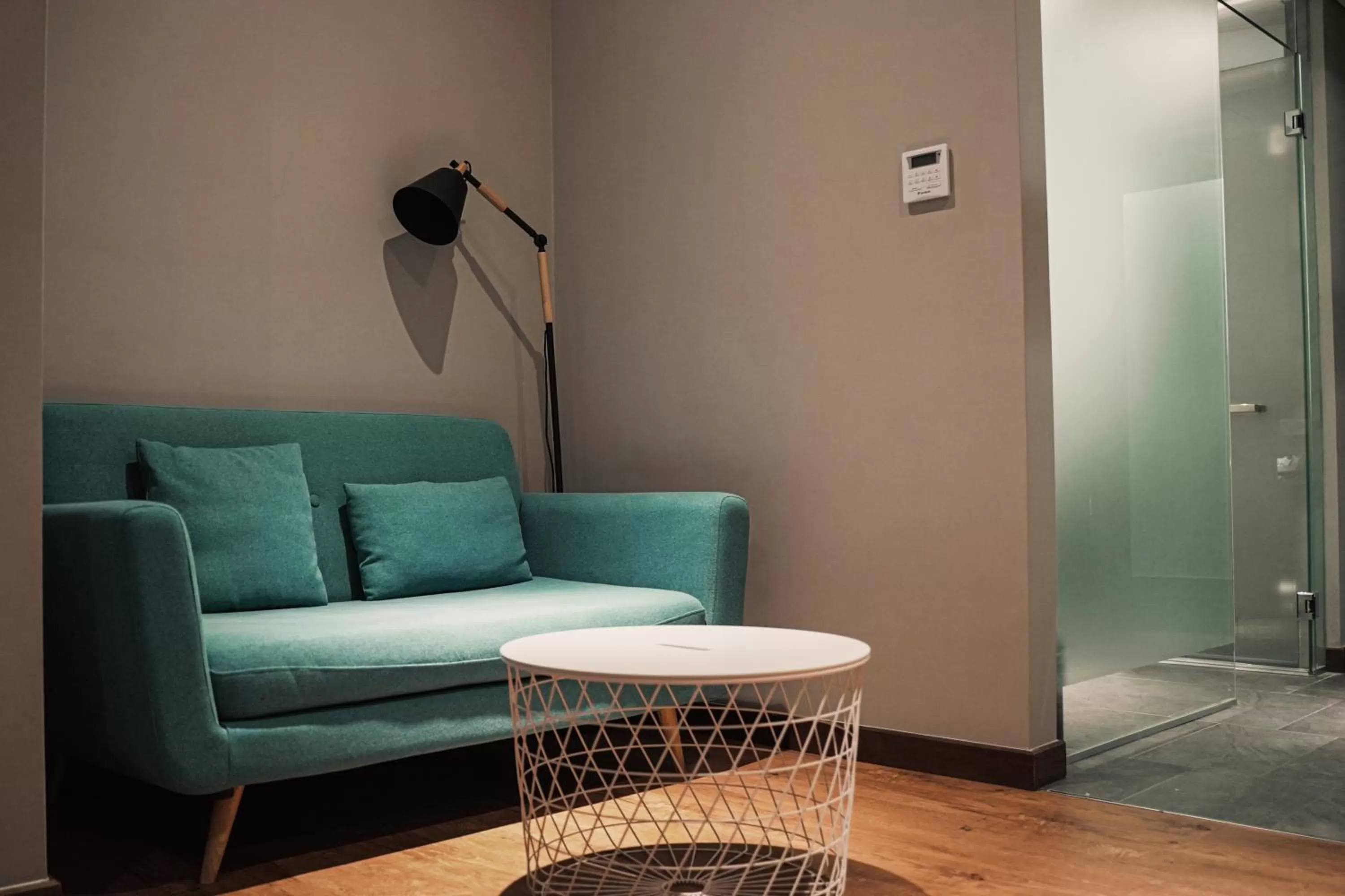 Bedroom in Amigo Hotel