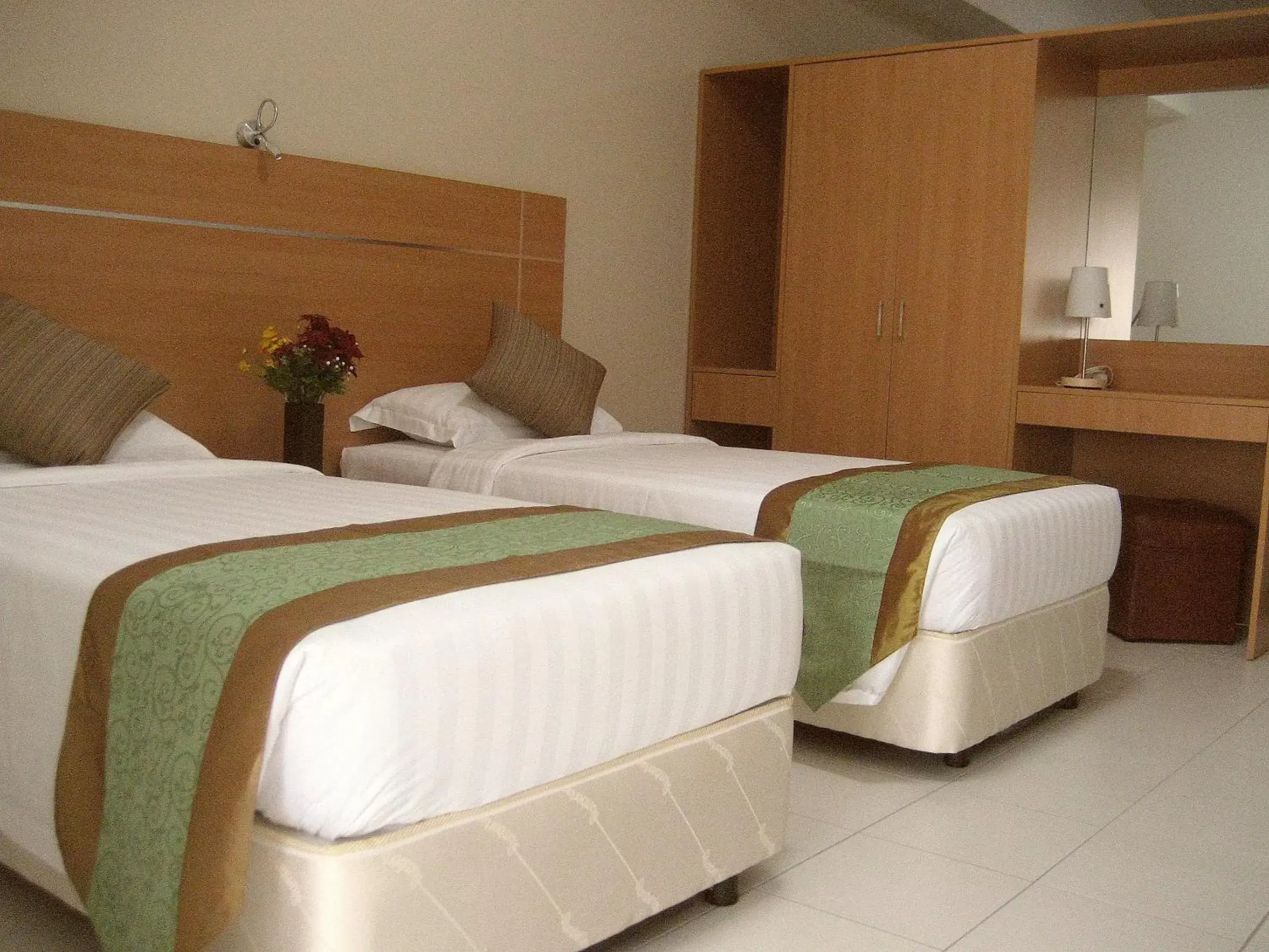 Bed in One-Stop Residence & Hotel