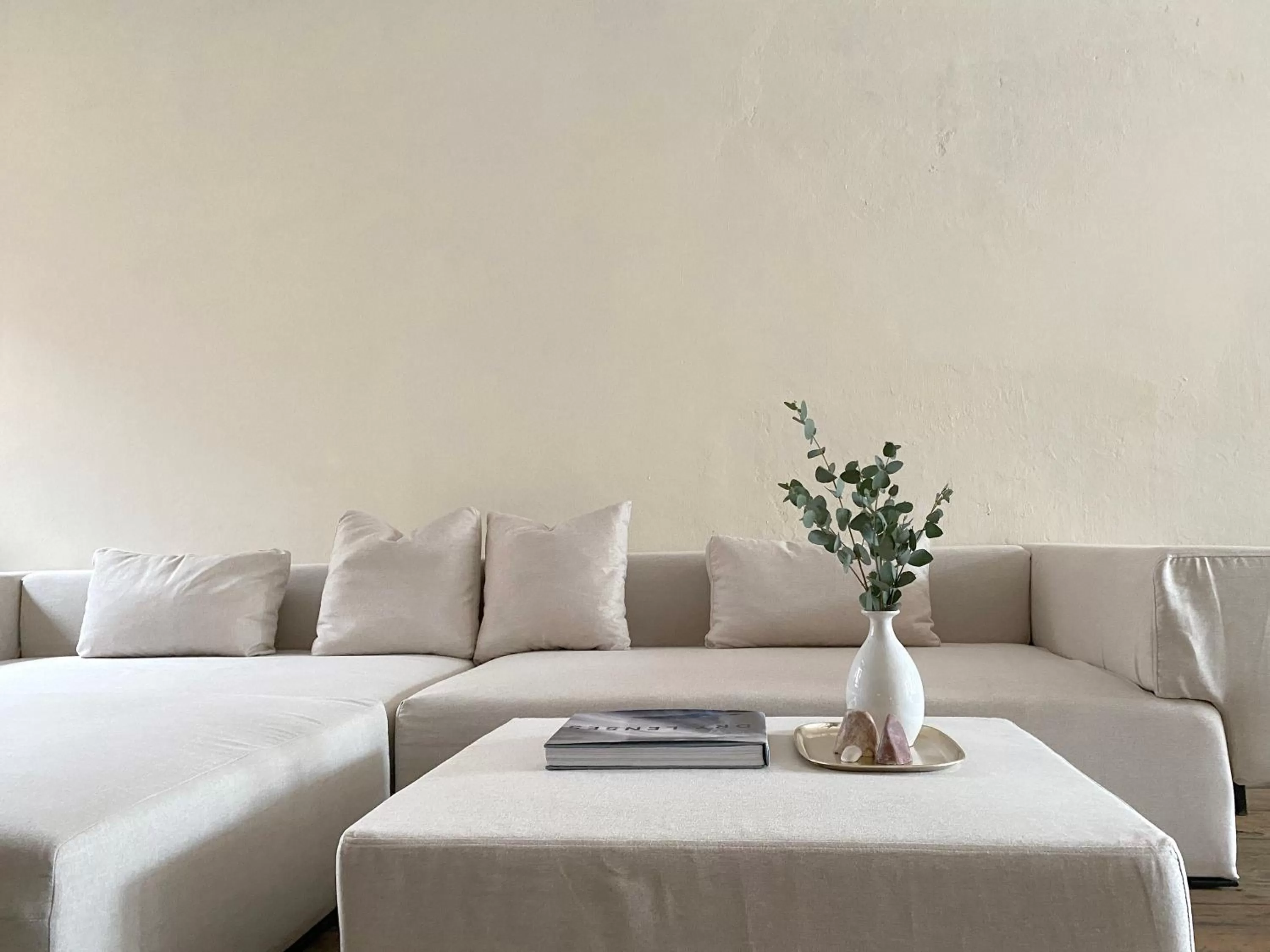 Living room in Cheong Fatt Tze - The Blue Mansion