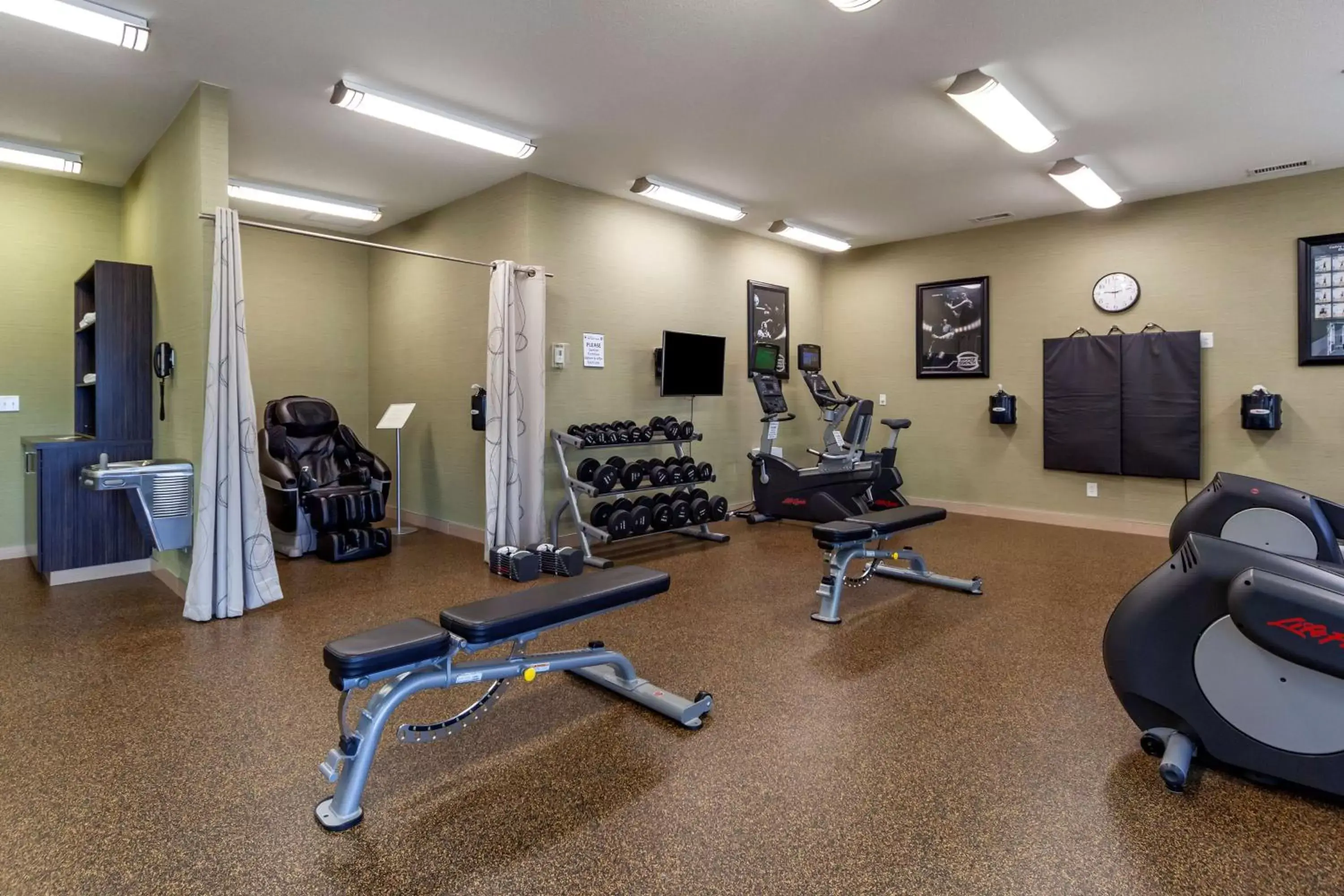 Spa and wellness centre/facilities, Fitness Center/Facilities in Best Western Plus Drayton Valley All Suites