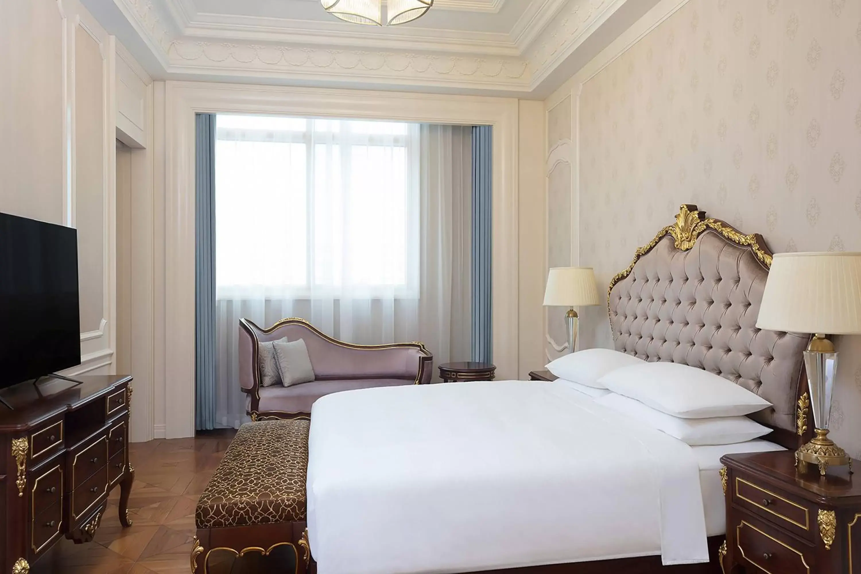 Bedroom, Bed in Delta Hotels by Marriott Shanghai Baoshan