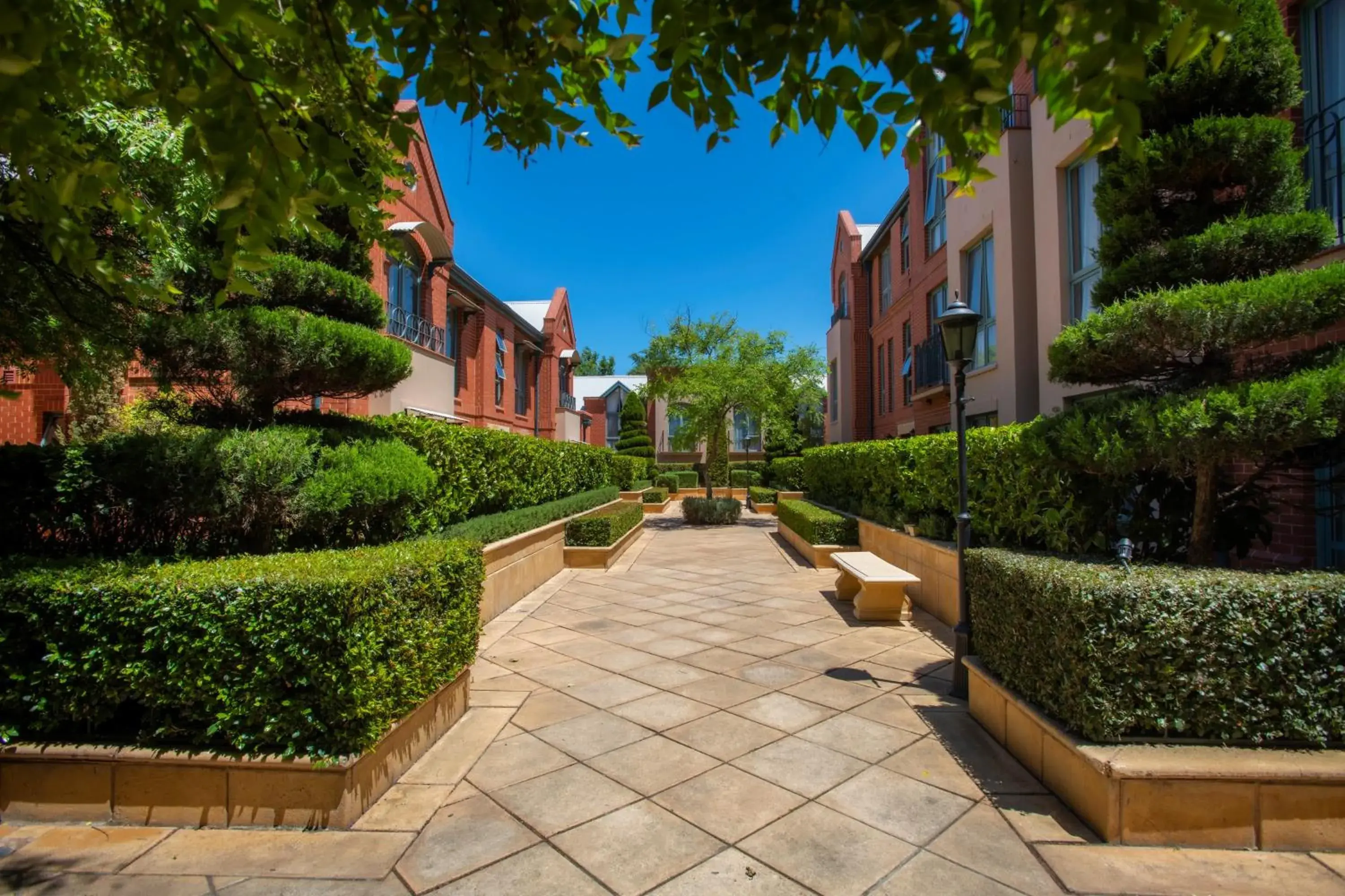 Property Building in Majestic Old Lion Apartments