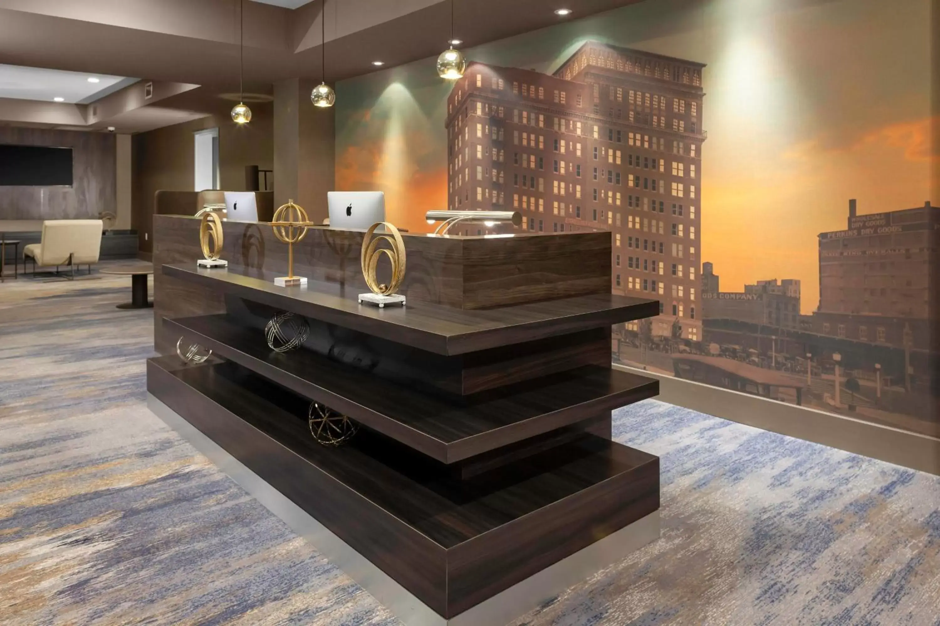 Business facilities, Bathroom in Courtyard by Marriott Dallas Downtown/Reunion District