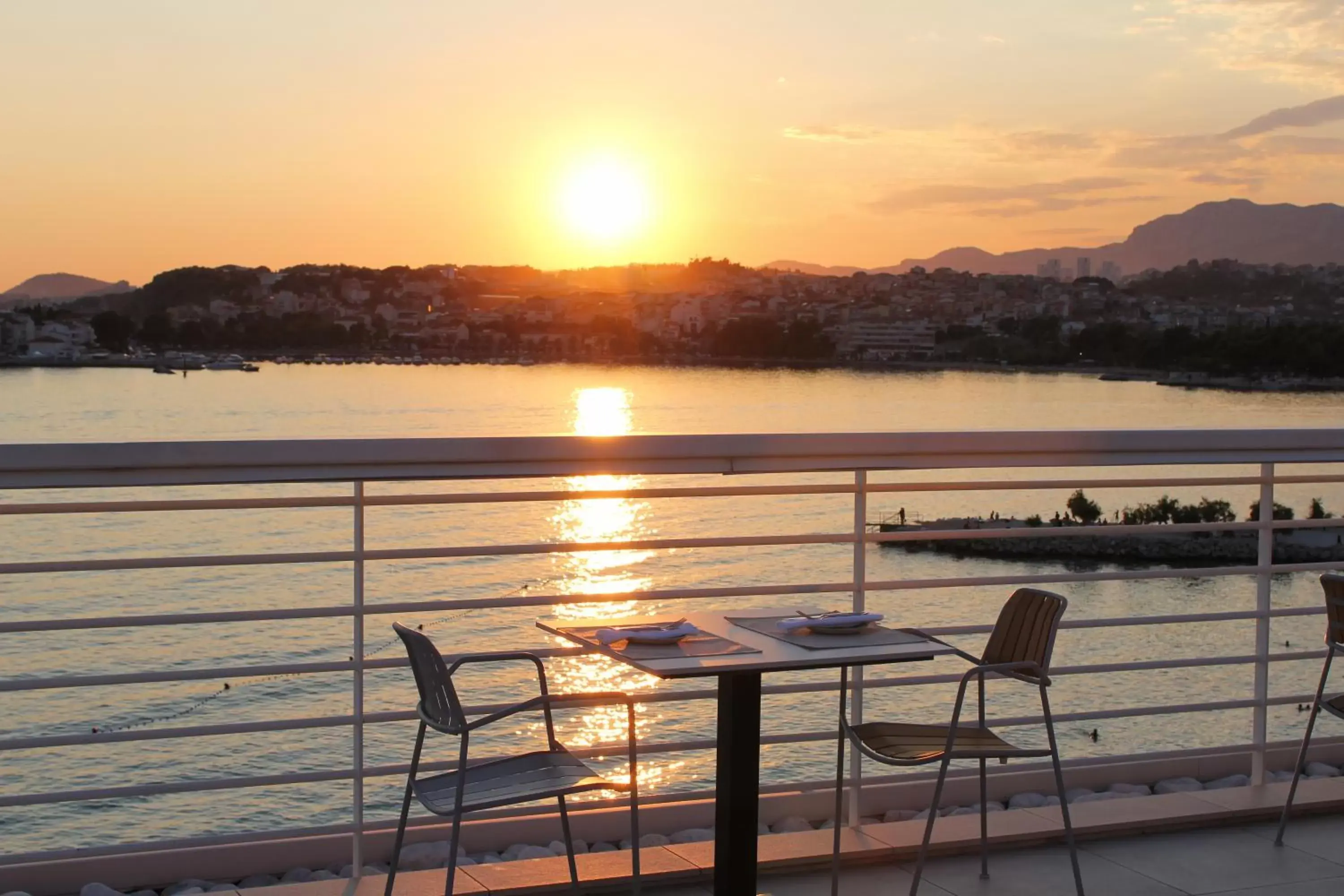 Restaurant/places to eat in Hotel Split Restaurant/places to eat in Hotel Split