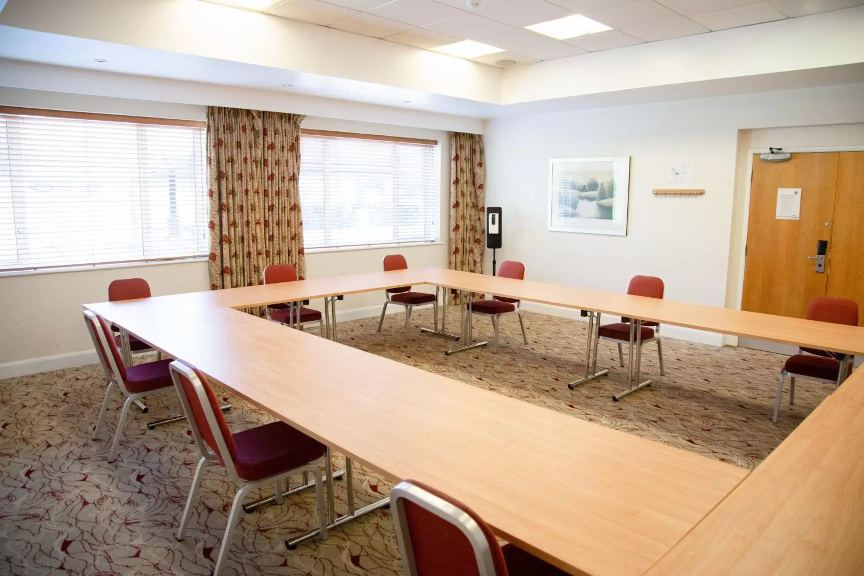 Meeting/conference room in Holiday Inn Ashford - North A20, an IHG Hotel