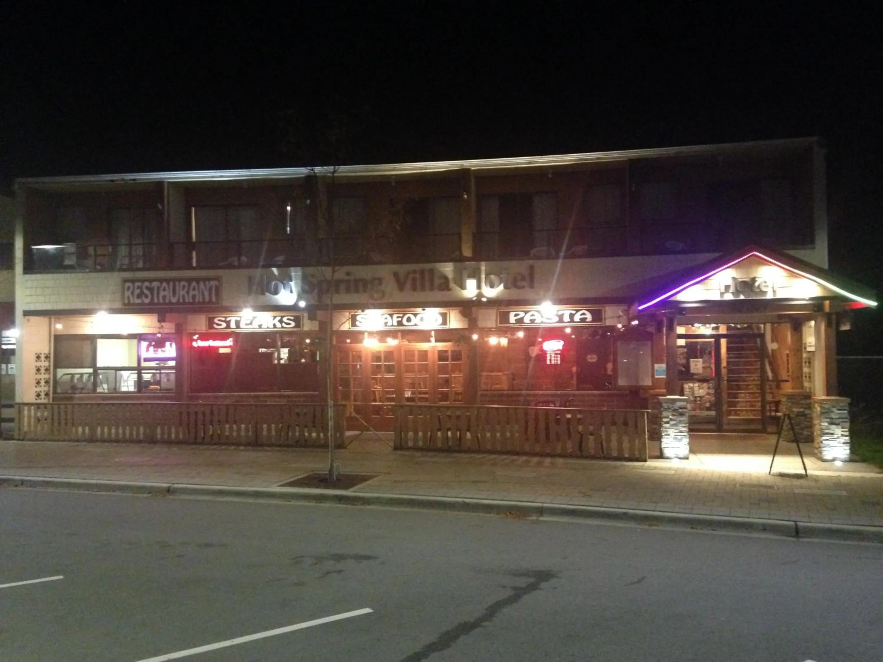 Facade/entrance in Spring Villa Hotel