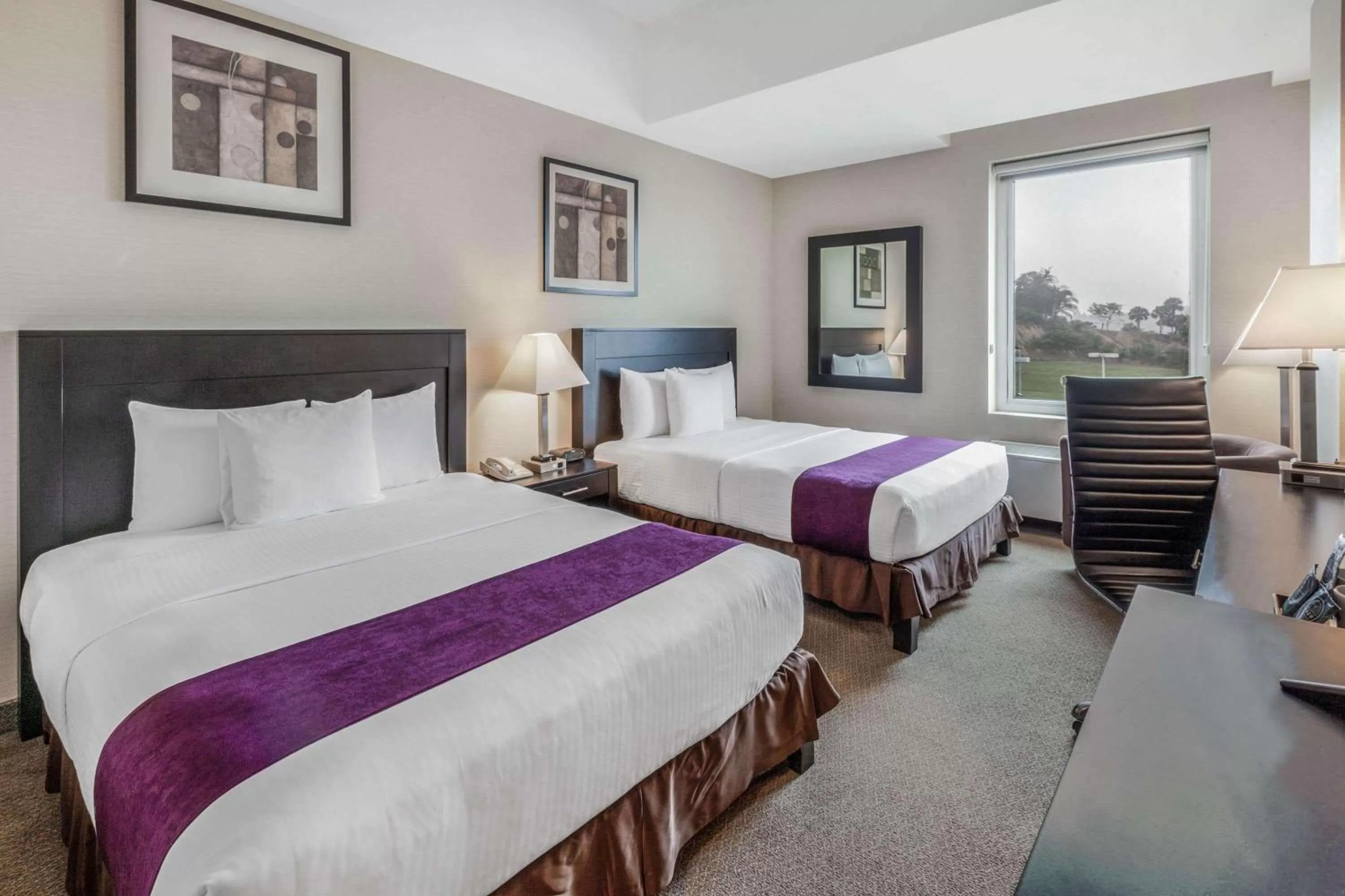 Photo of the whole room, Bed in La Quinta by Wyndham Poza Rica