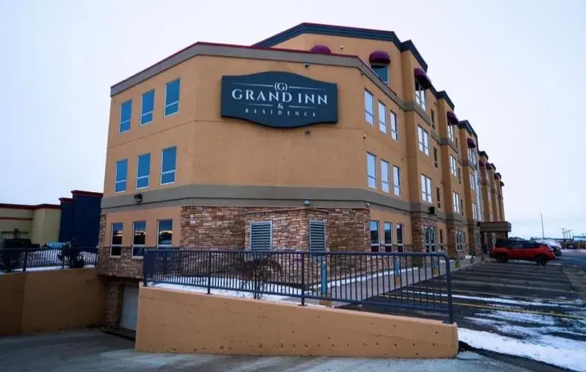Facade/entrance in Grand Inn & Residence- Grande Prairie