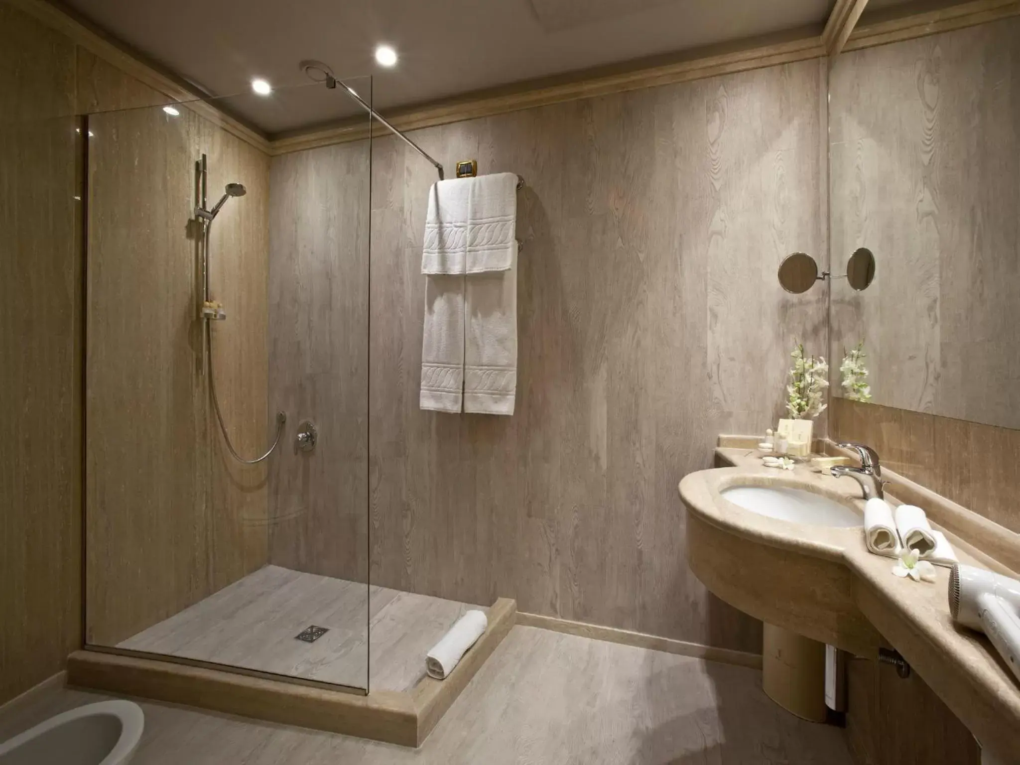 Bathroom in Grand Hotel Baia Verde