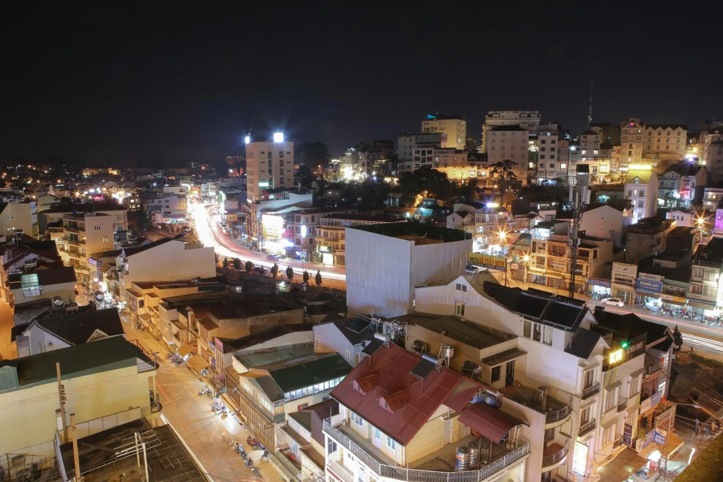 Bird's-eye View in Hoang Minh Chau Ba Trieu