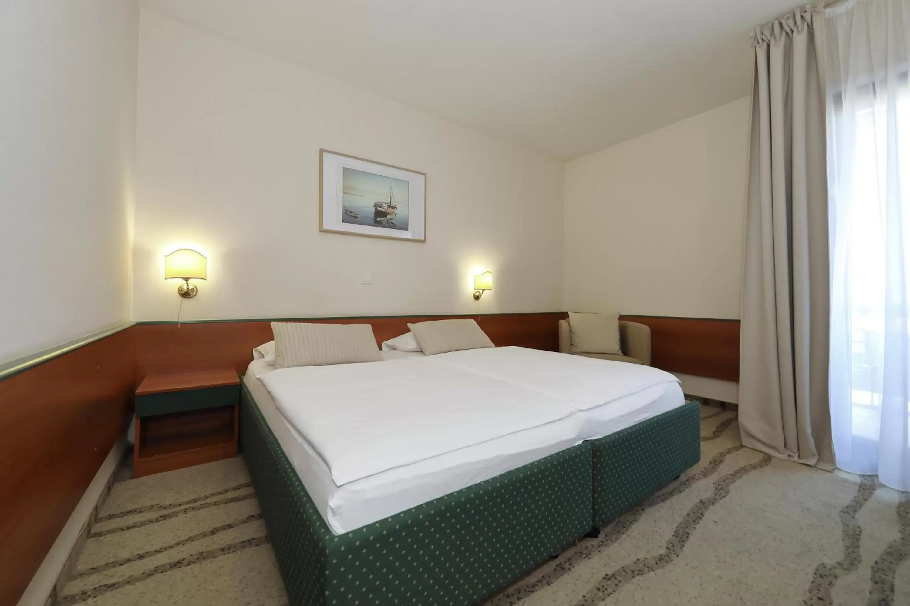 Bed in Hotel Mediteran