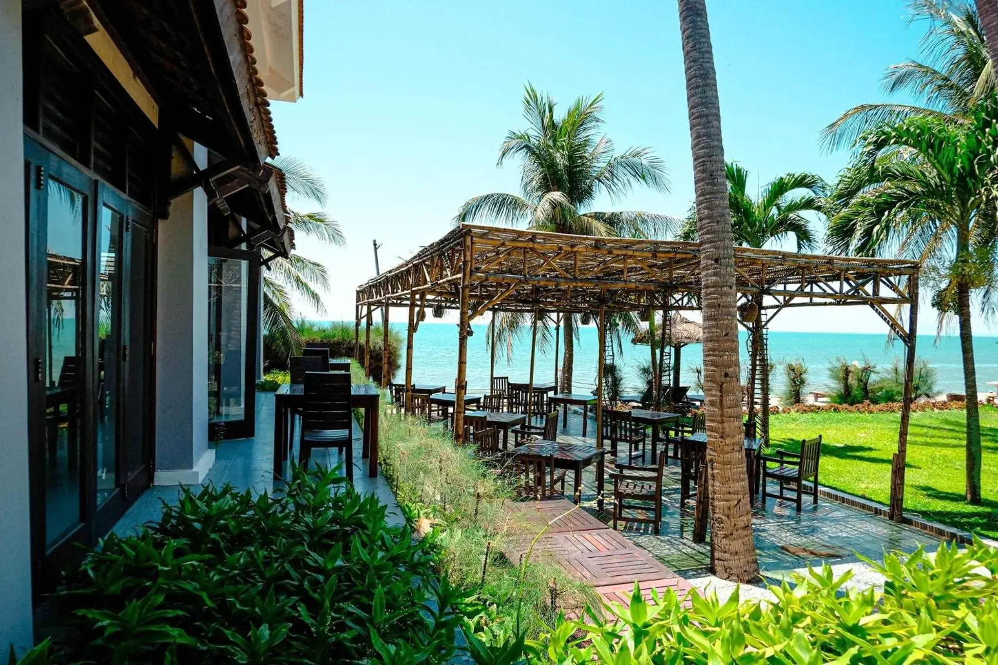 Restaurant/places to eat in Muine Century Beach Resort & Spa