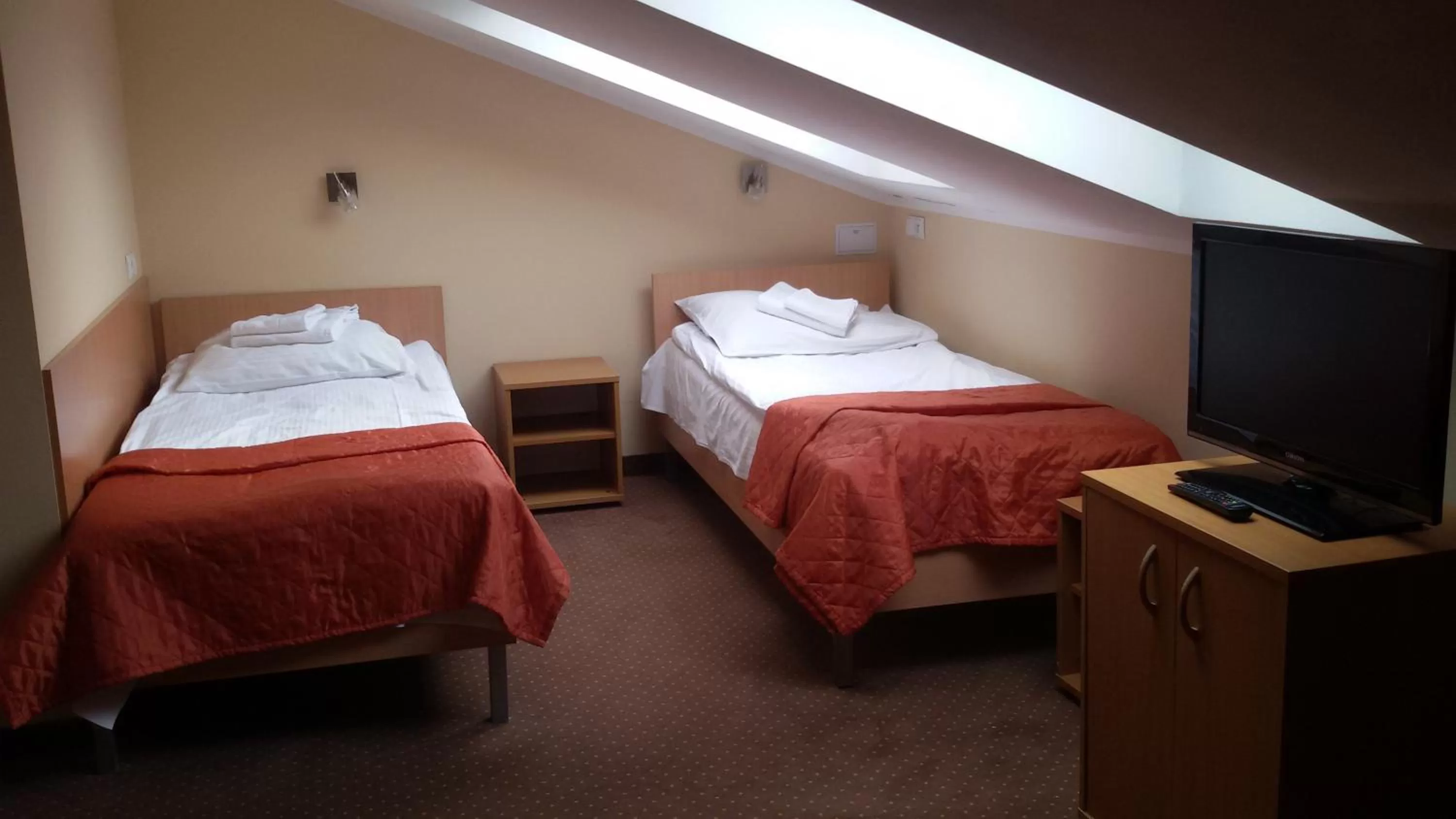 Photo of the whole room, Bed in Hotel *** NAT Ustroń