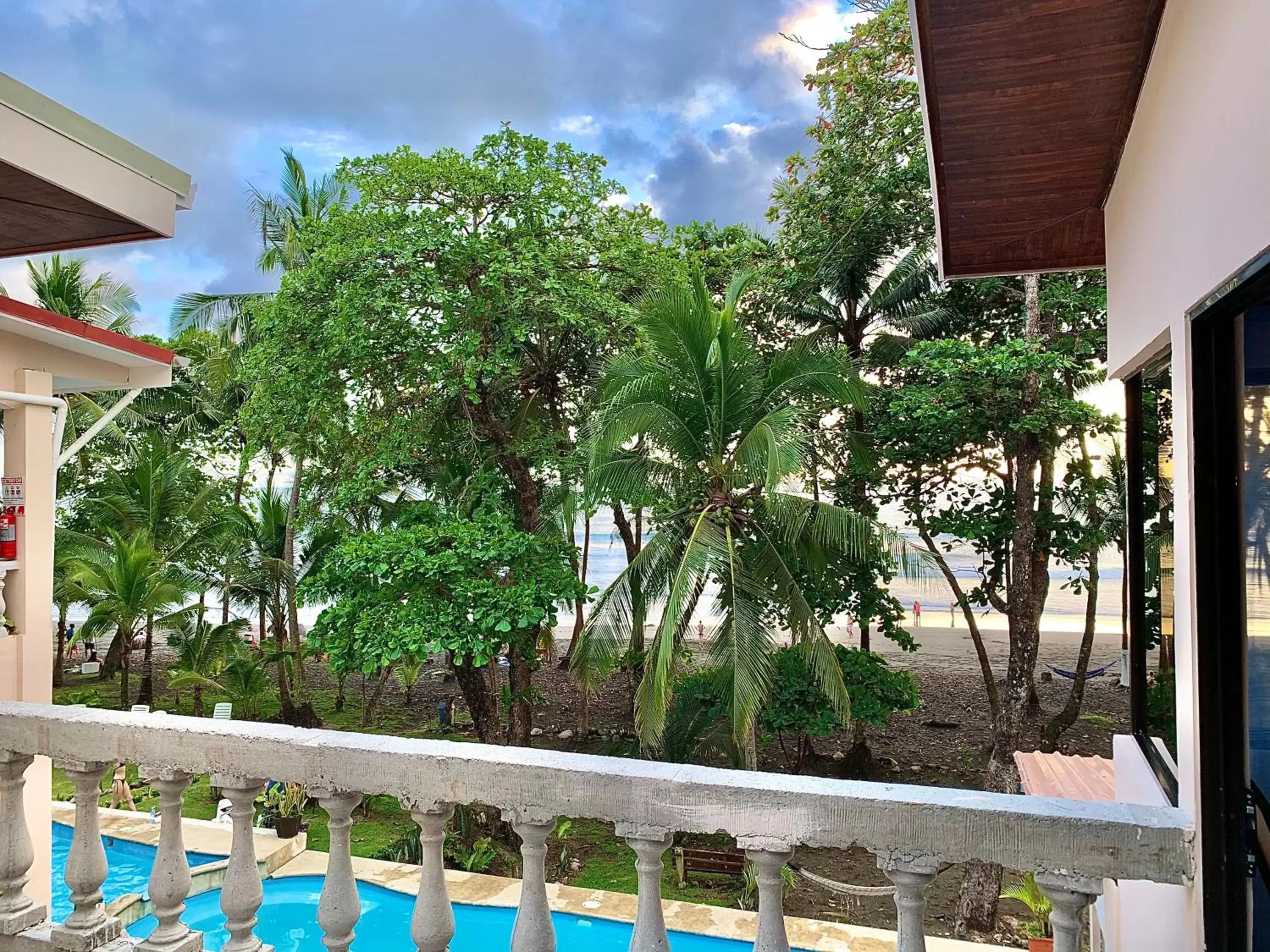 Balcony/Terrace in Hotel Beachfront Vista Hermosa