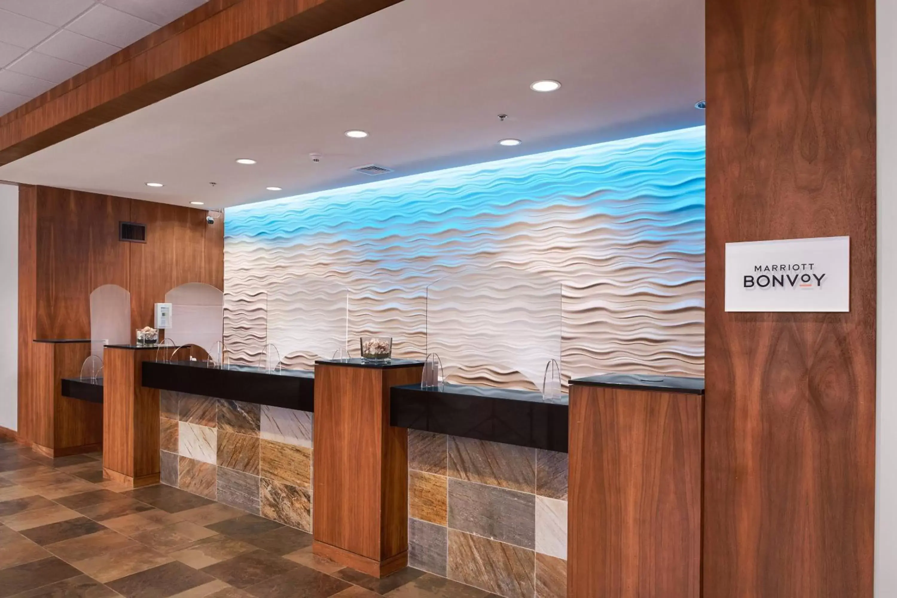 Lobby or reception in Courtyard by Marriott King Kamehameha's Kona Beach Hotel