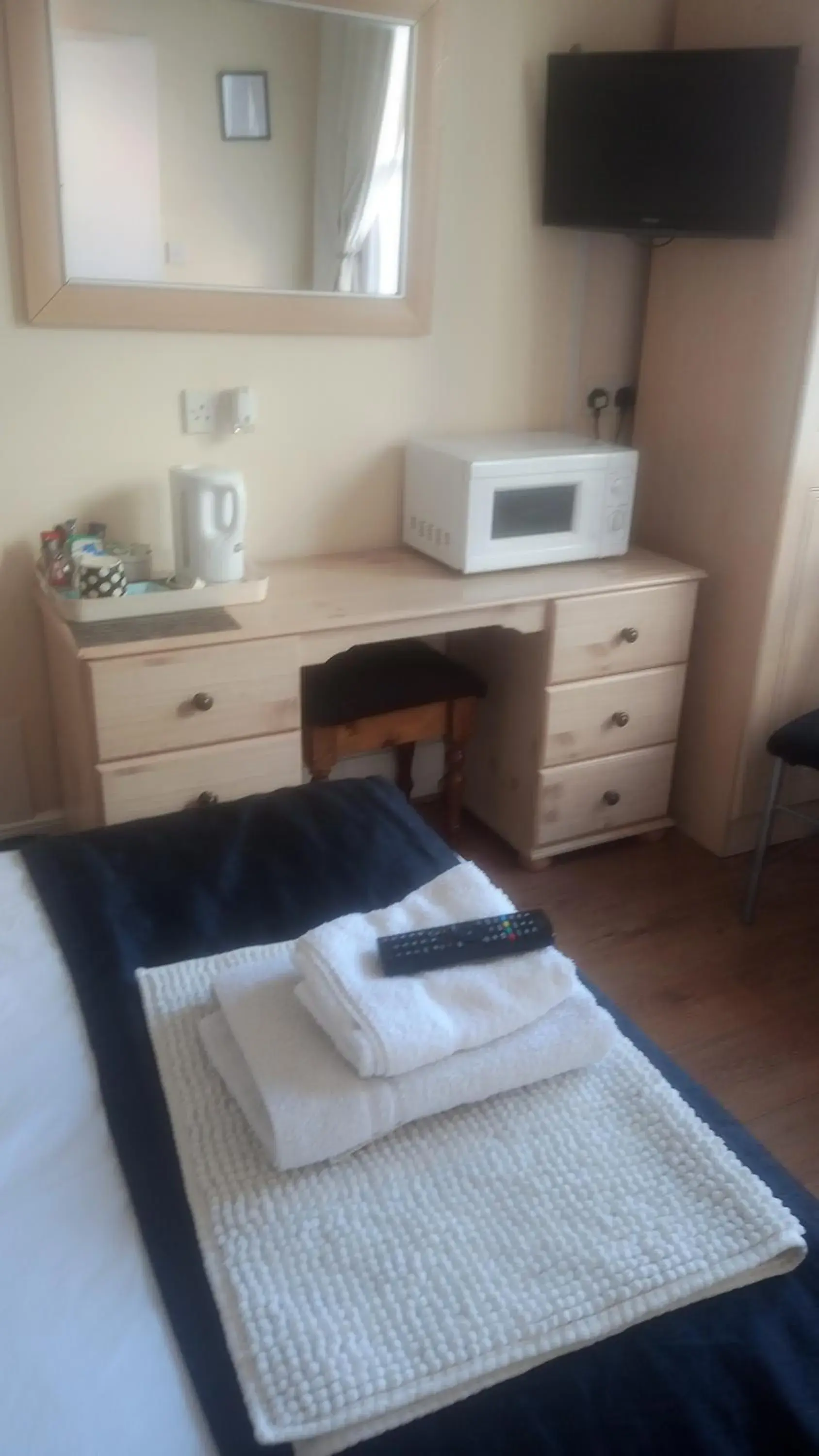 TV and multimedia, Bed in The Wilton Weymouth