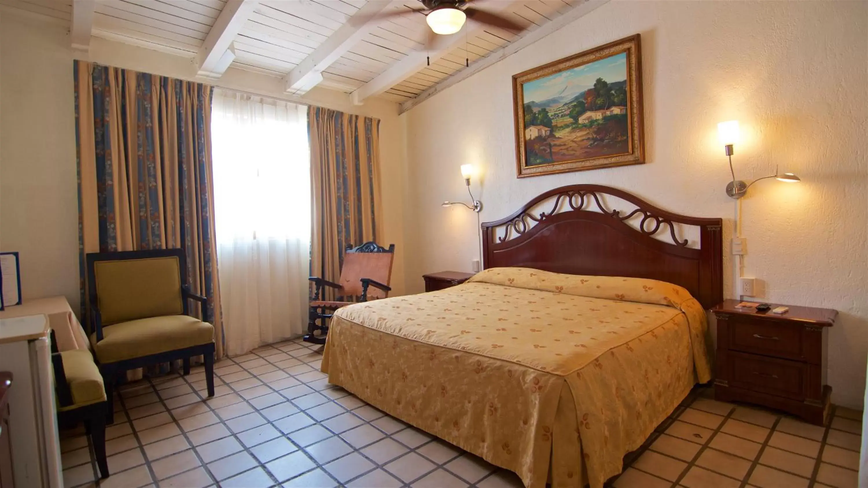 Seating area, Bed in Hotel Mercurio - Gay Friendly