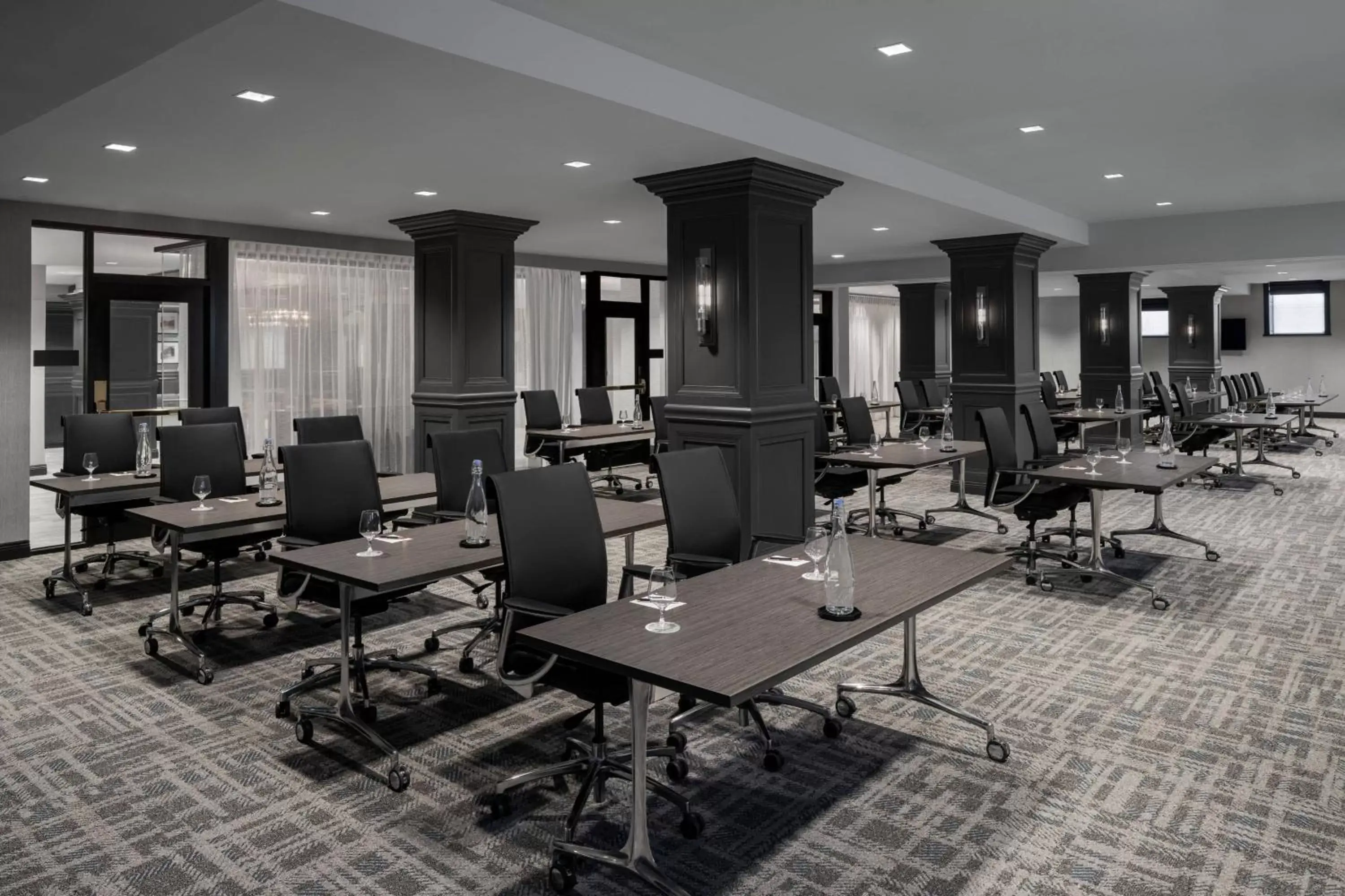 Meeting/conference room, Restaurant/Places to Eat in The Lytle Park Hotel, Autograph Collection