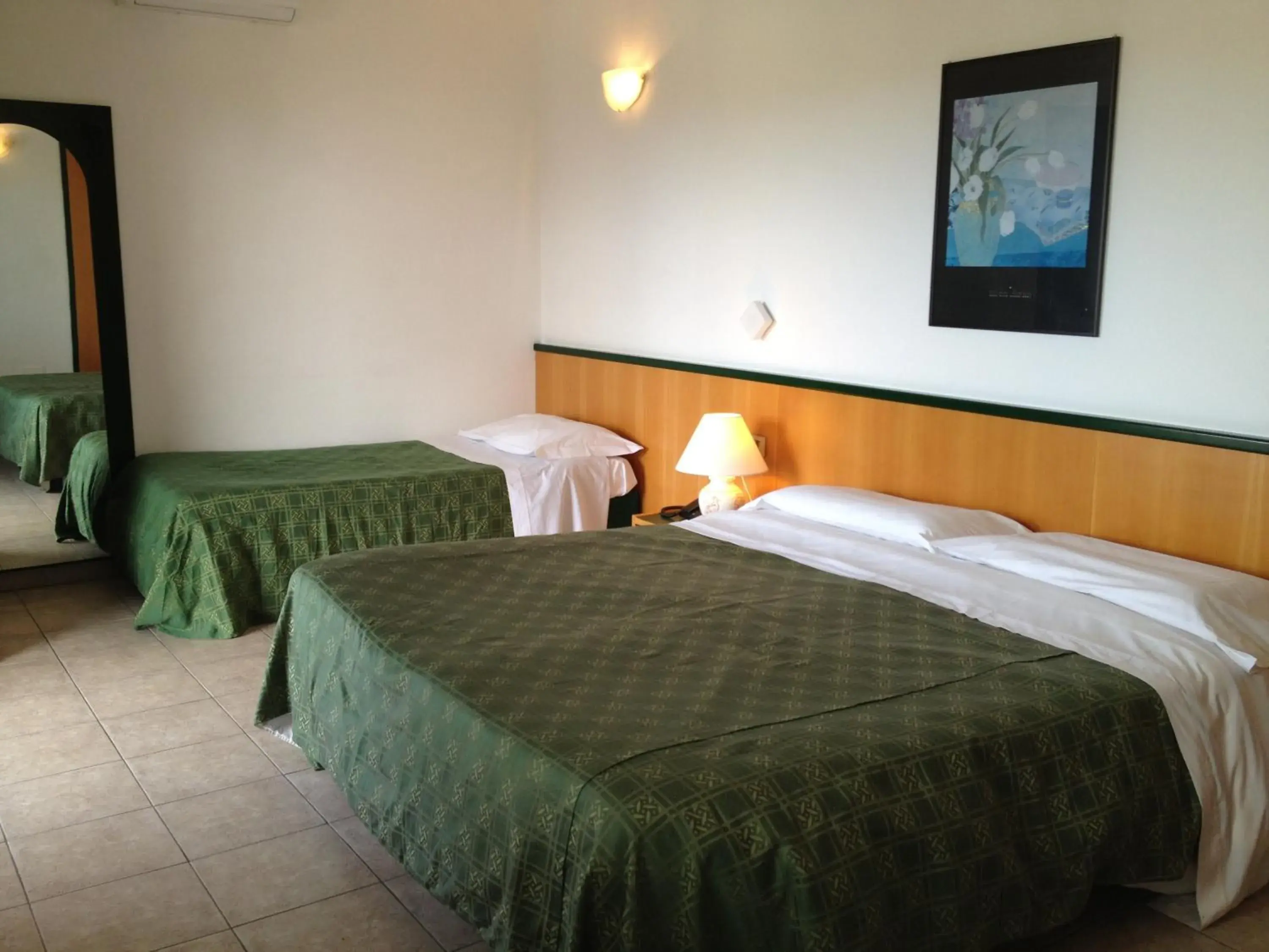 Bedroom, Bed in Hotel Ambrosio La Corte