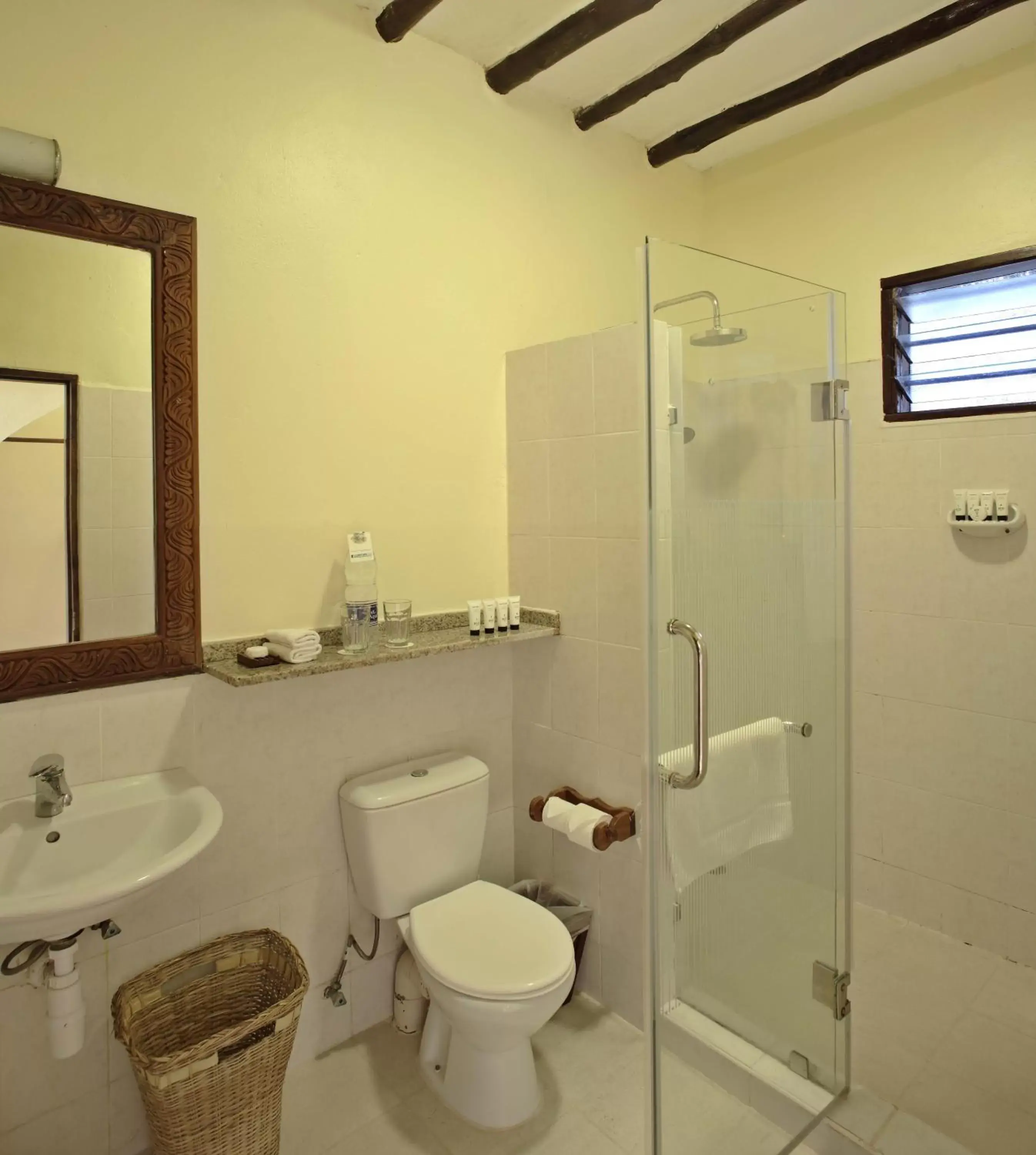 Bathroom in Sultan Sands Island Resort