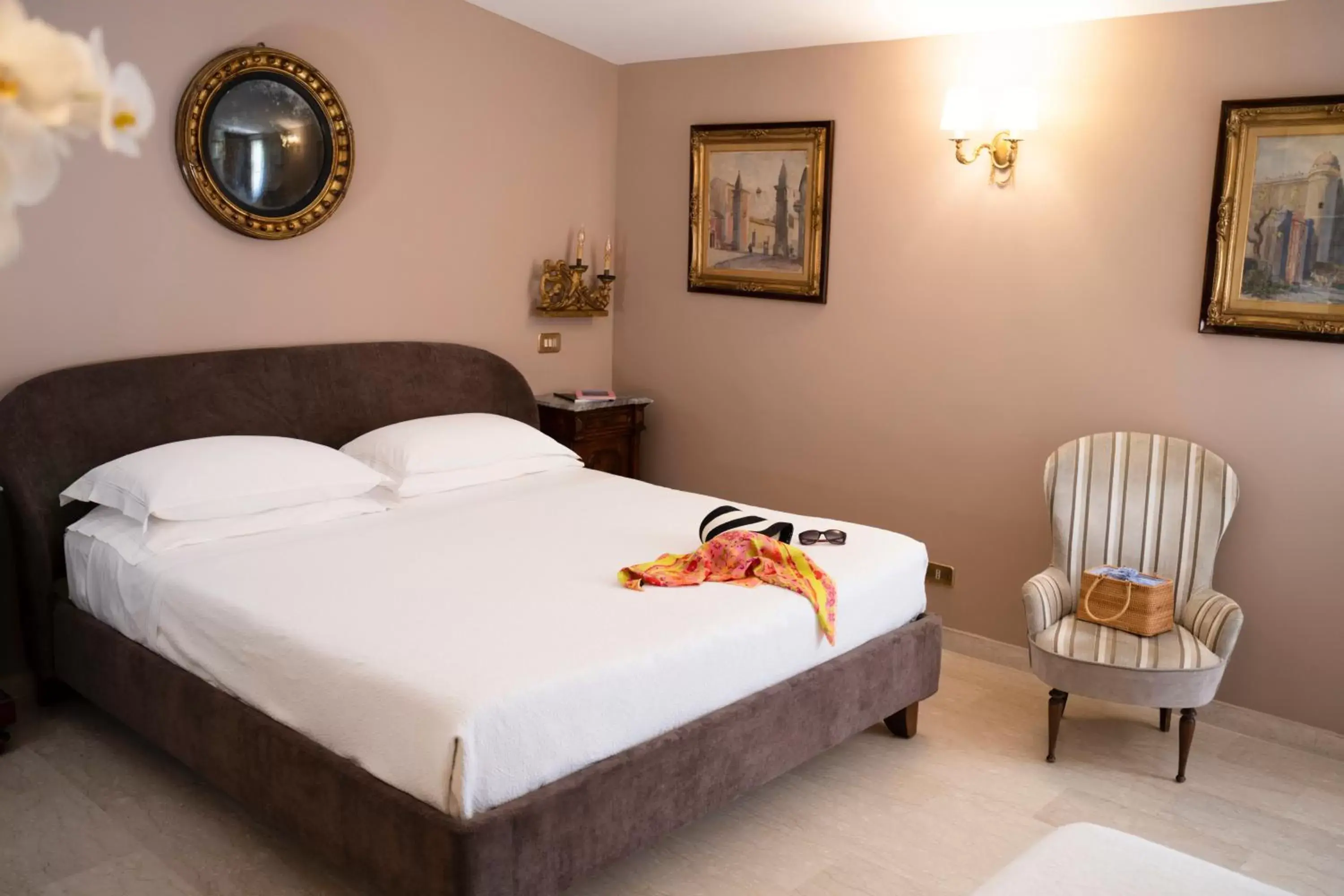 Bed in Hotel Villa Taormina