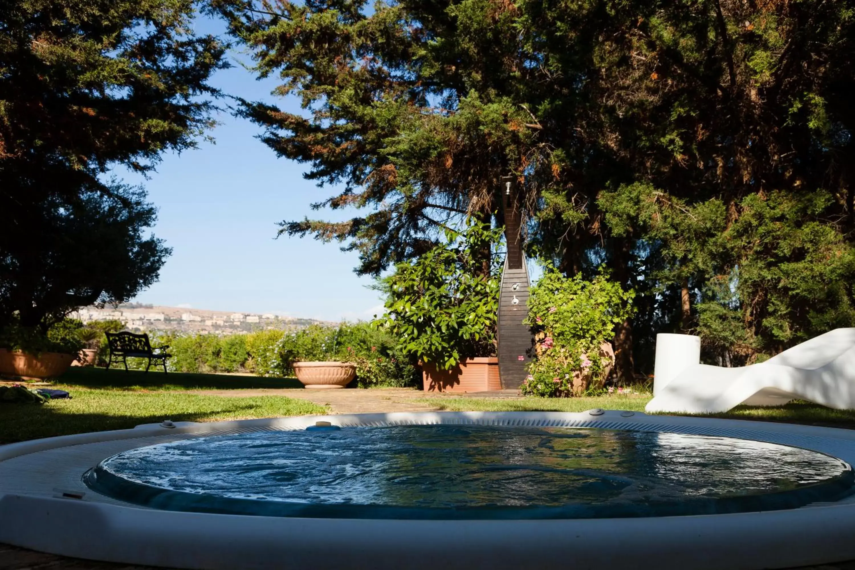 Area and facilities, Swimming Pool in Hotel Foresteria Baglio Della Luna