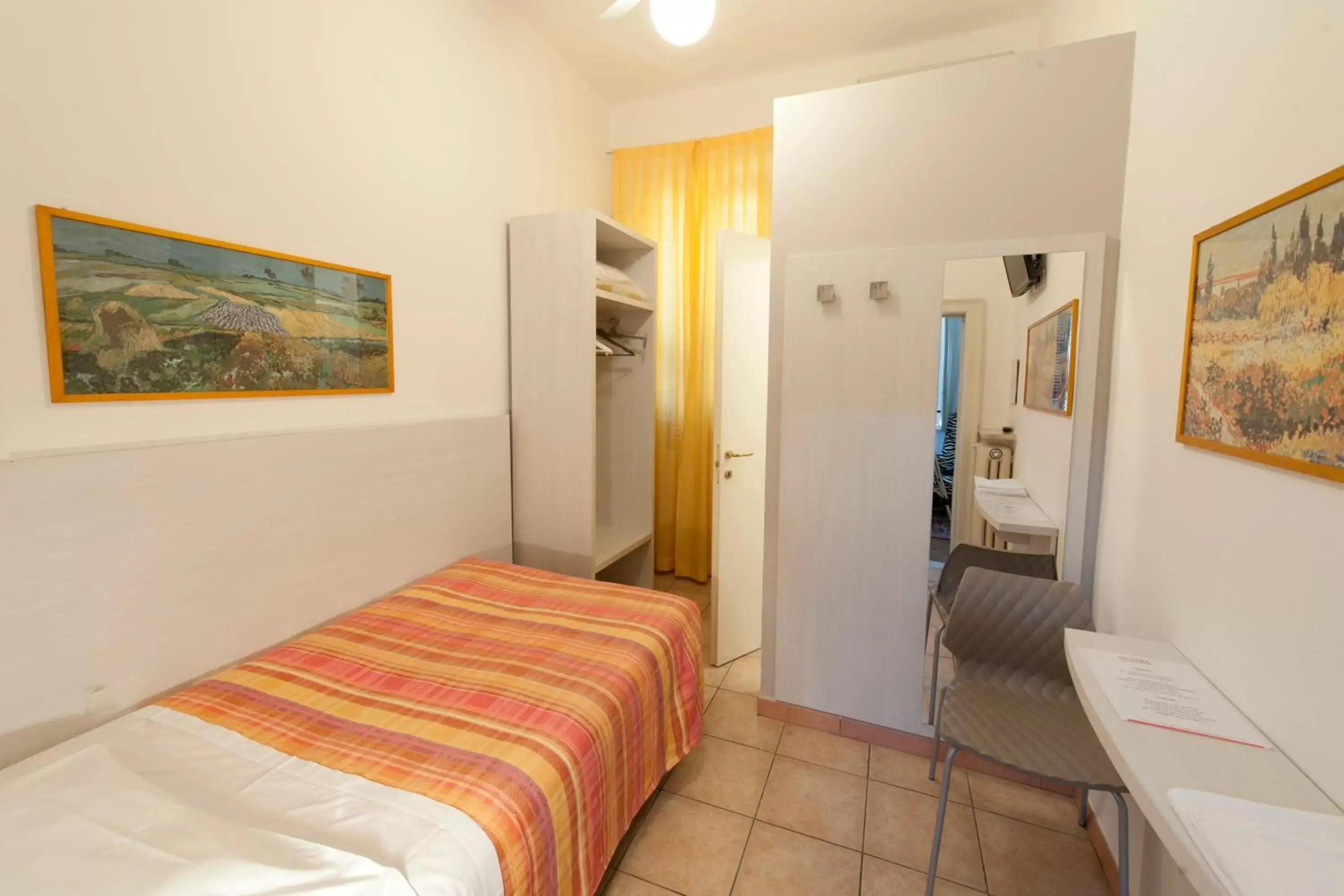 Single Room in Hotel Gardenia Single Room in Hotel Gardenia