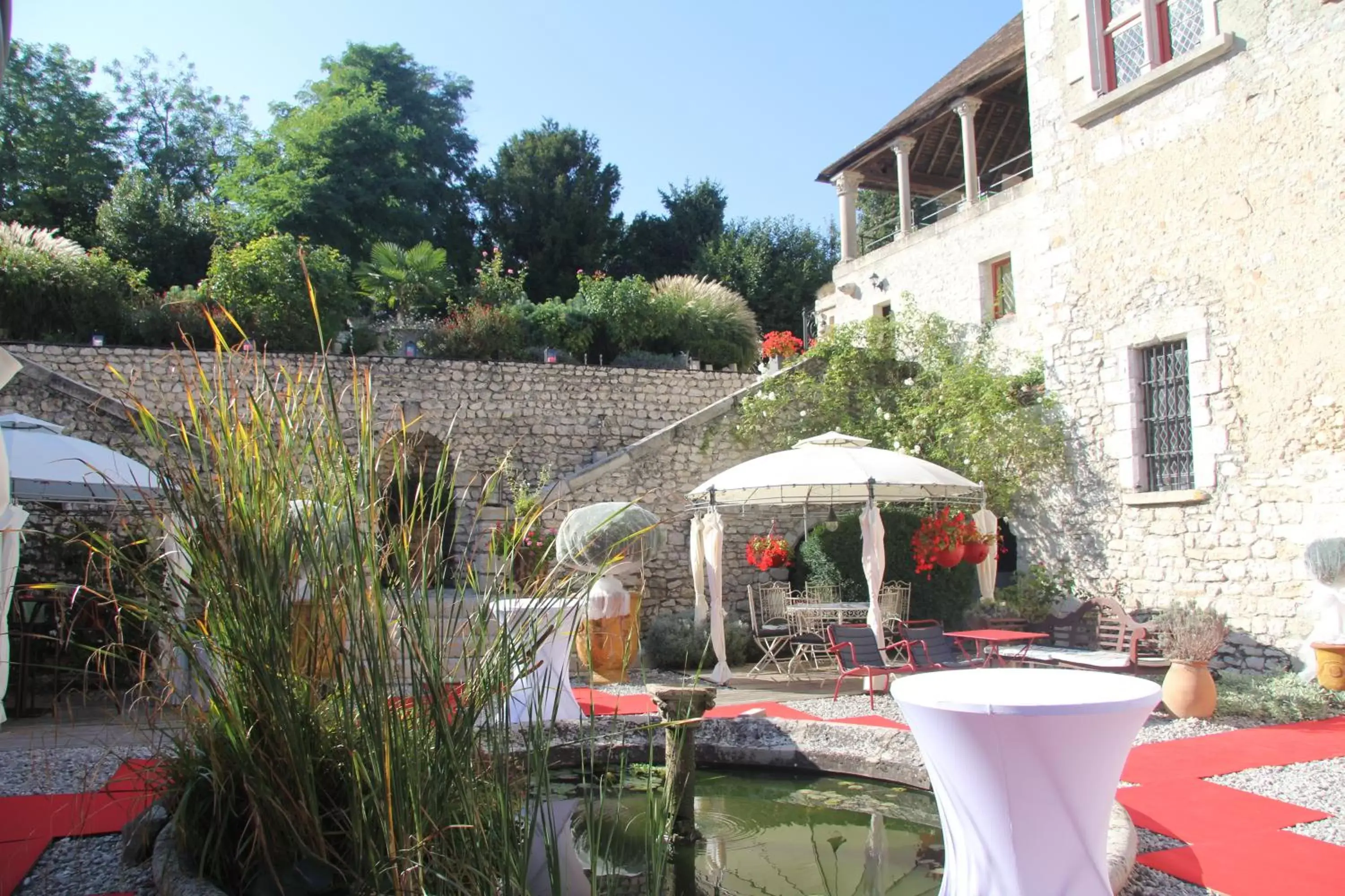 Garden view in Demeure des Vieux Bains