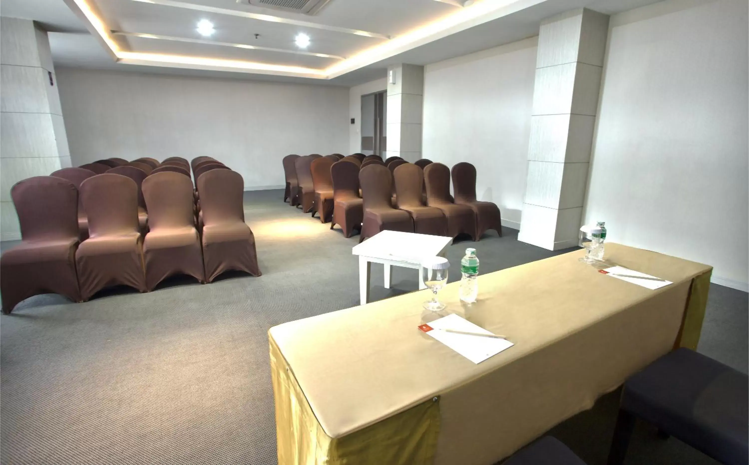 Business facilities in Tjokro Hotel Pekanbaru