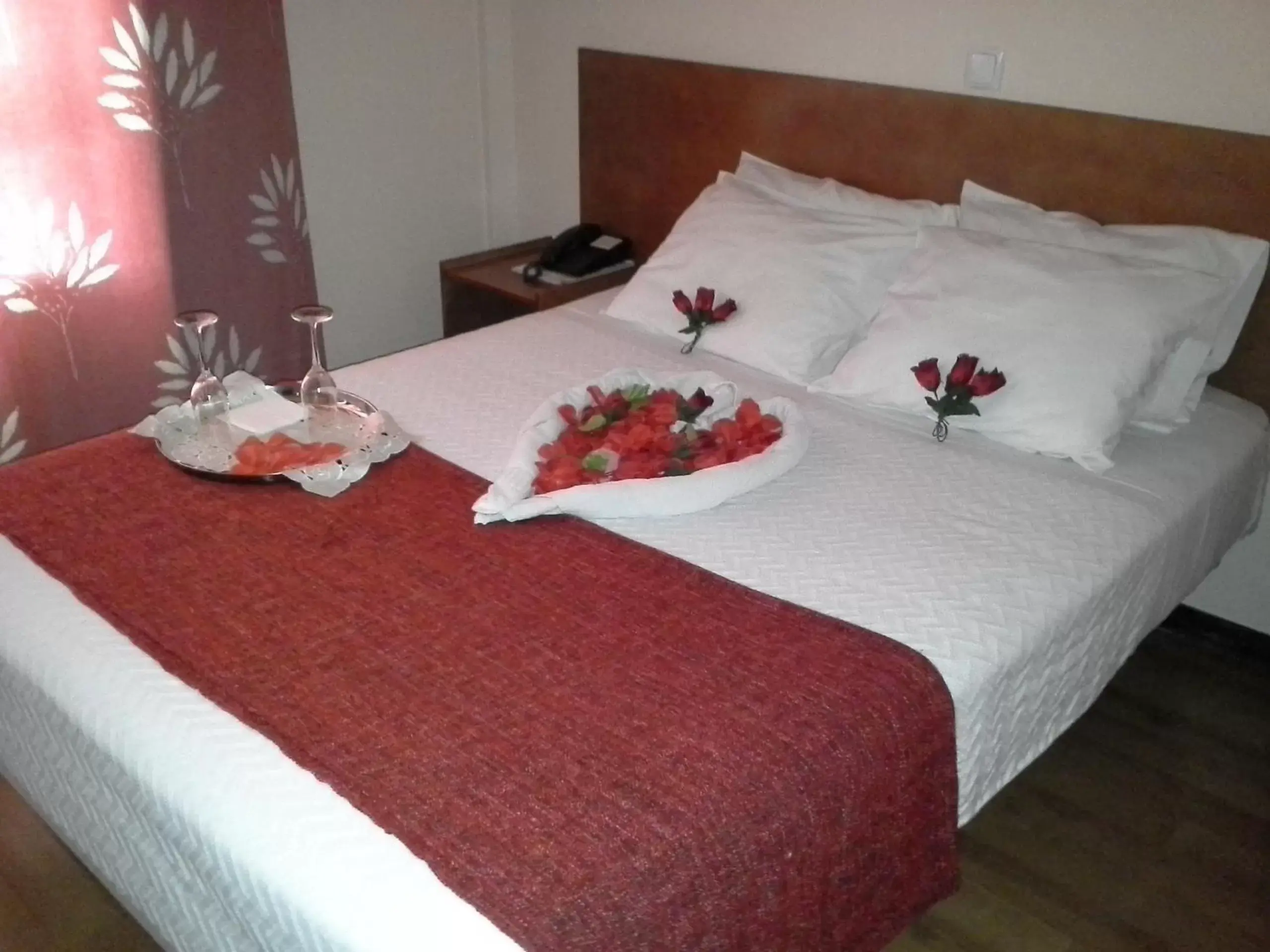Romantic Room in Imperio Hotel