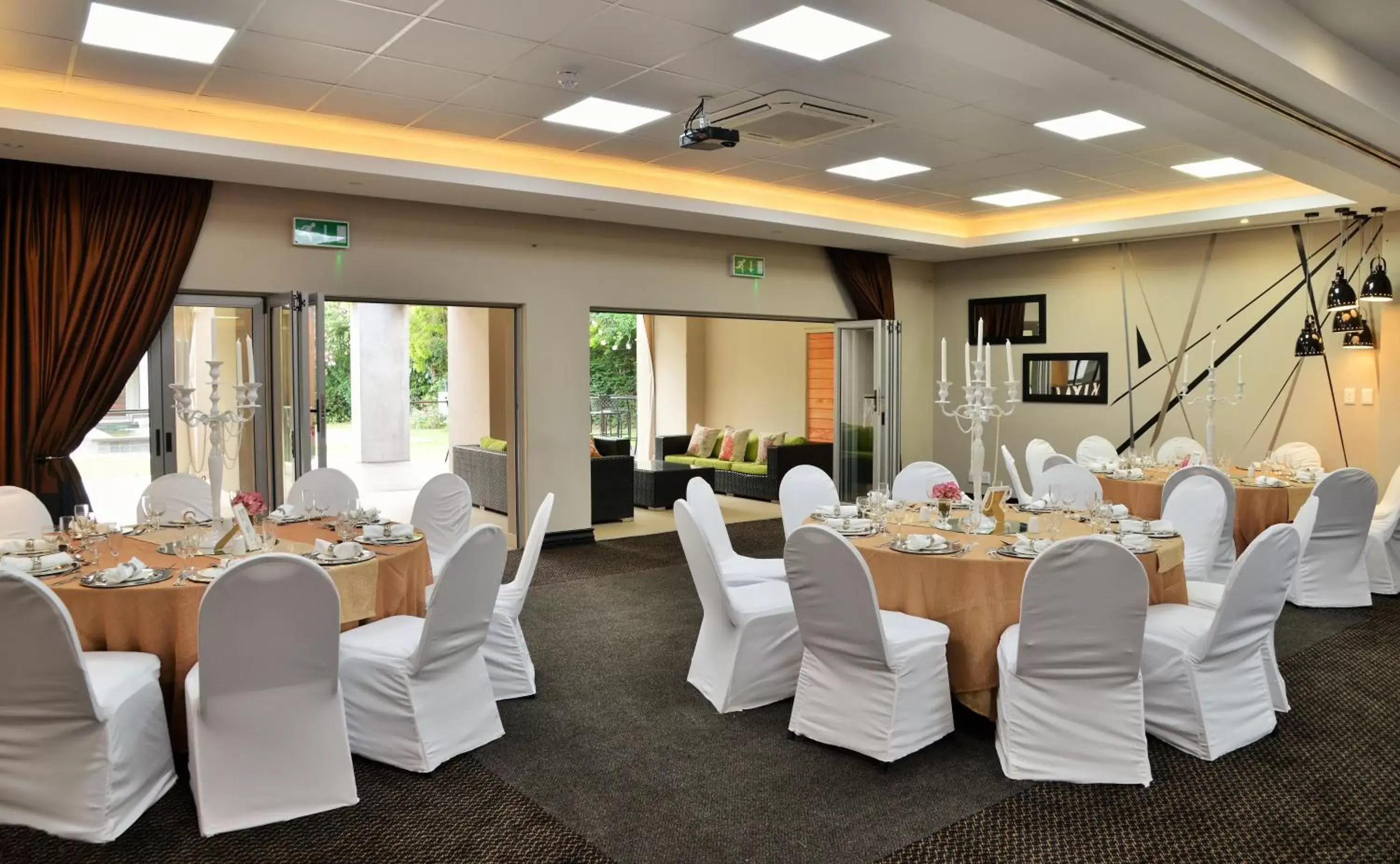 Business facilities, Banquet Facilities in BON Hotel Empangeni