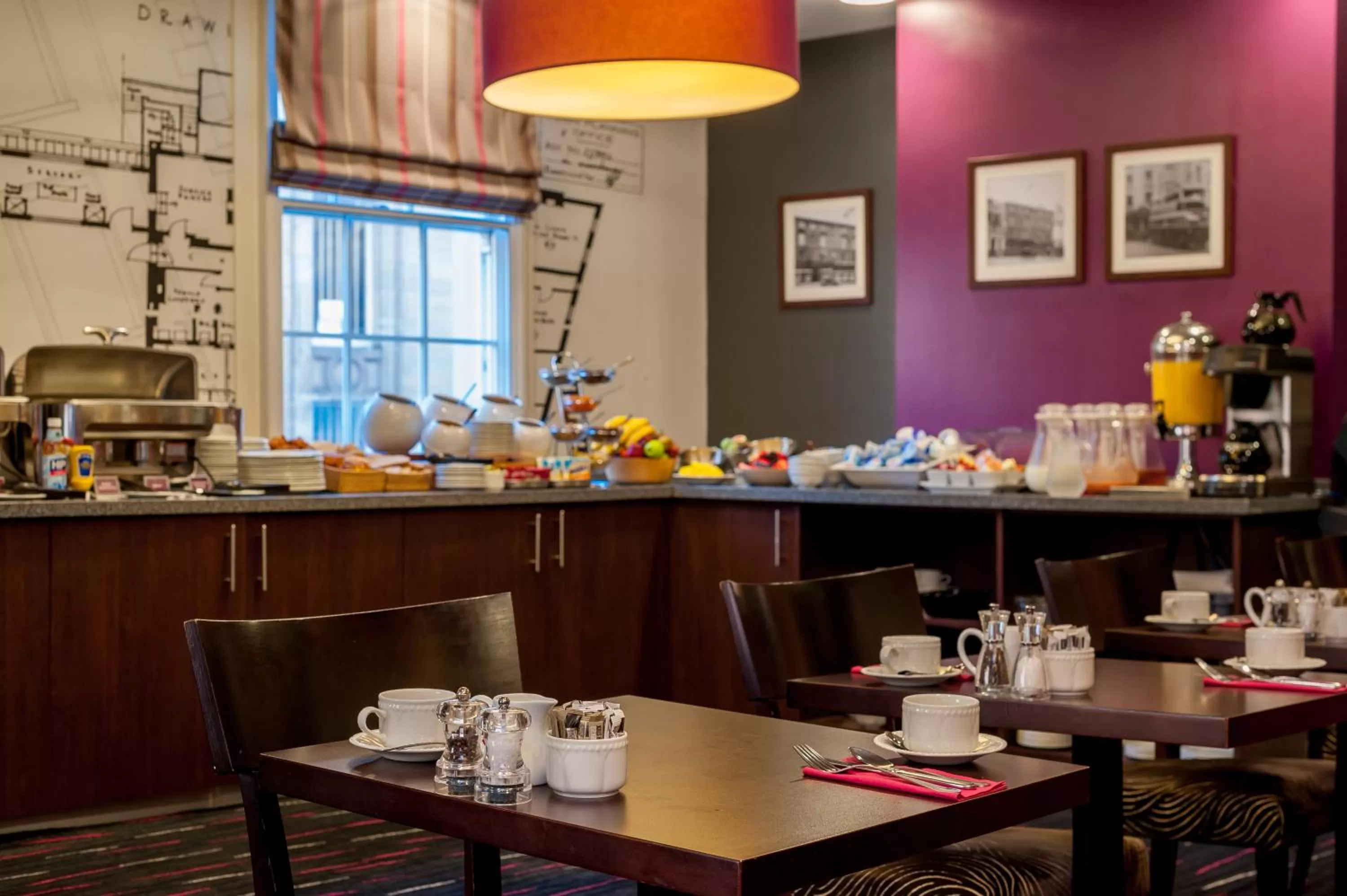 Restaurant/places to eat in Mercure Nottingham City Centre Hotel