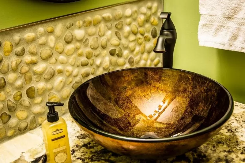 Bathroom in Rustlers Lodge